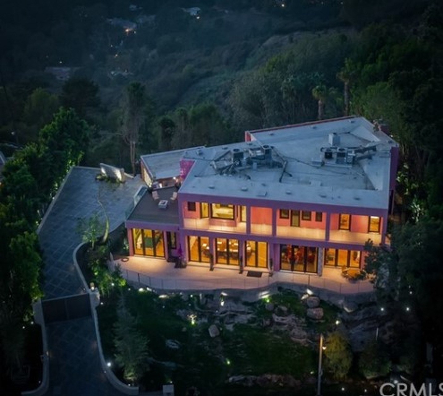 Pink Palace | Photo 2