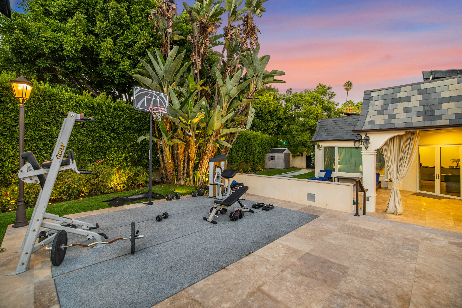 The Rodeo House — photo 40