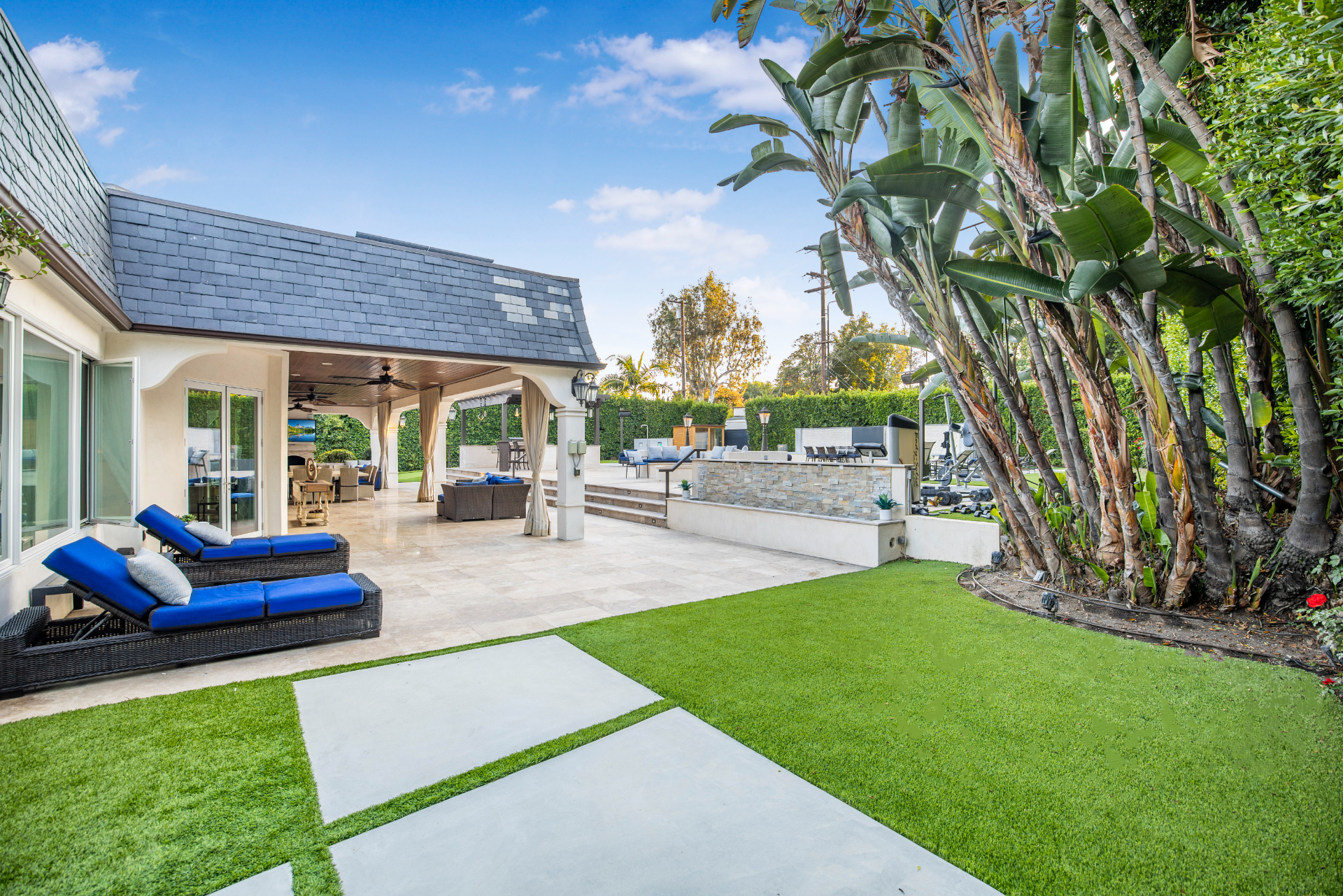 The Rodeo House — photo 15
