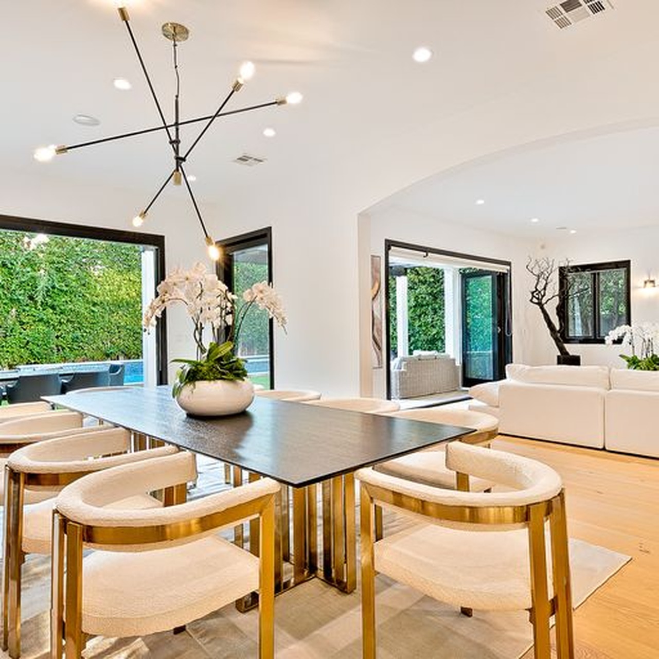 The Beverly Grove Villa | Photo 5