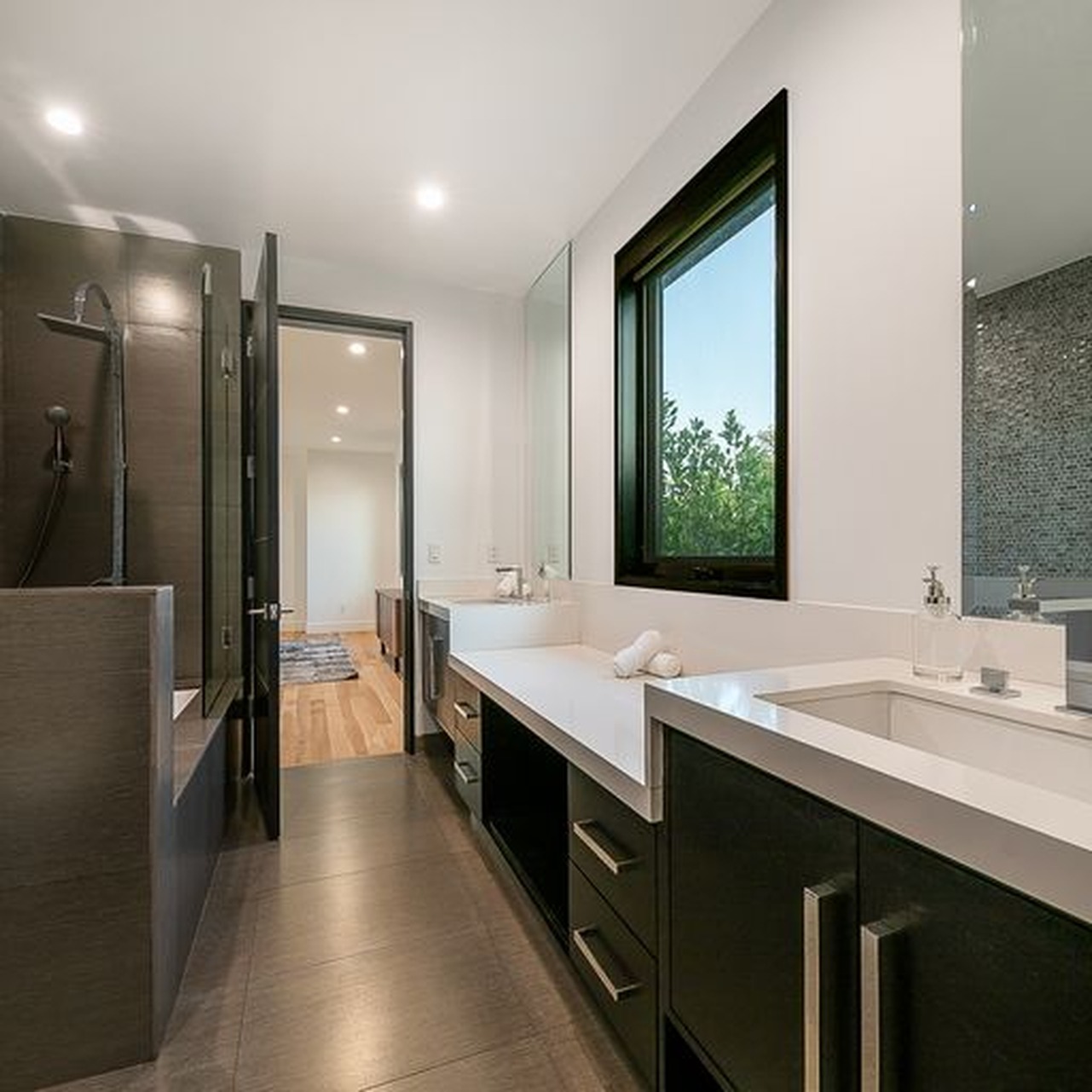 The Beverly Grove Villa | Photo 29