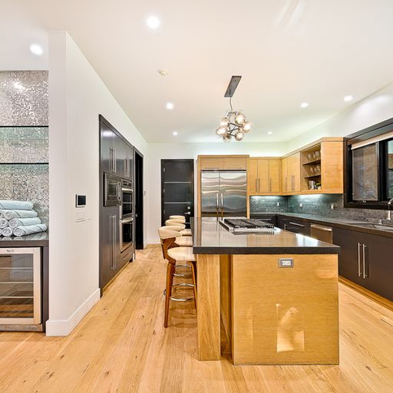 The Beverly Grove Villa | Photo 18