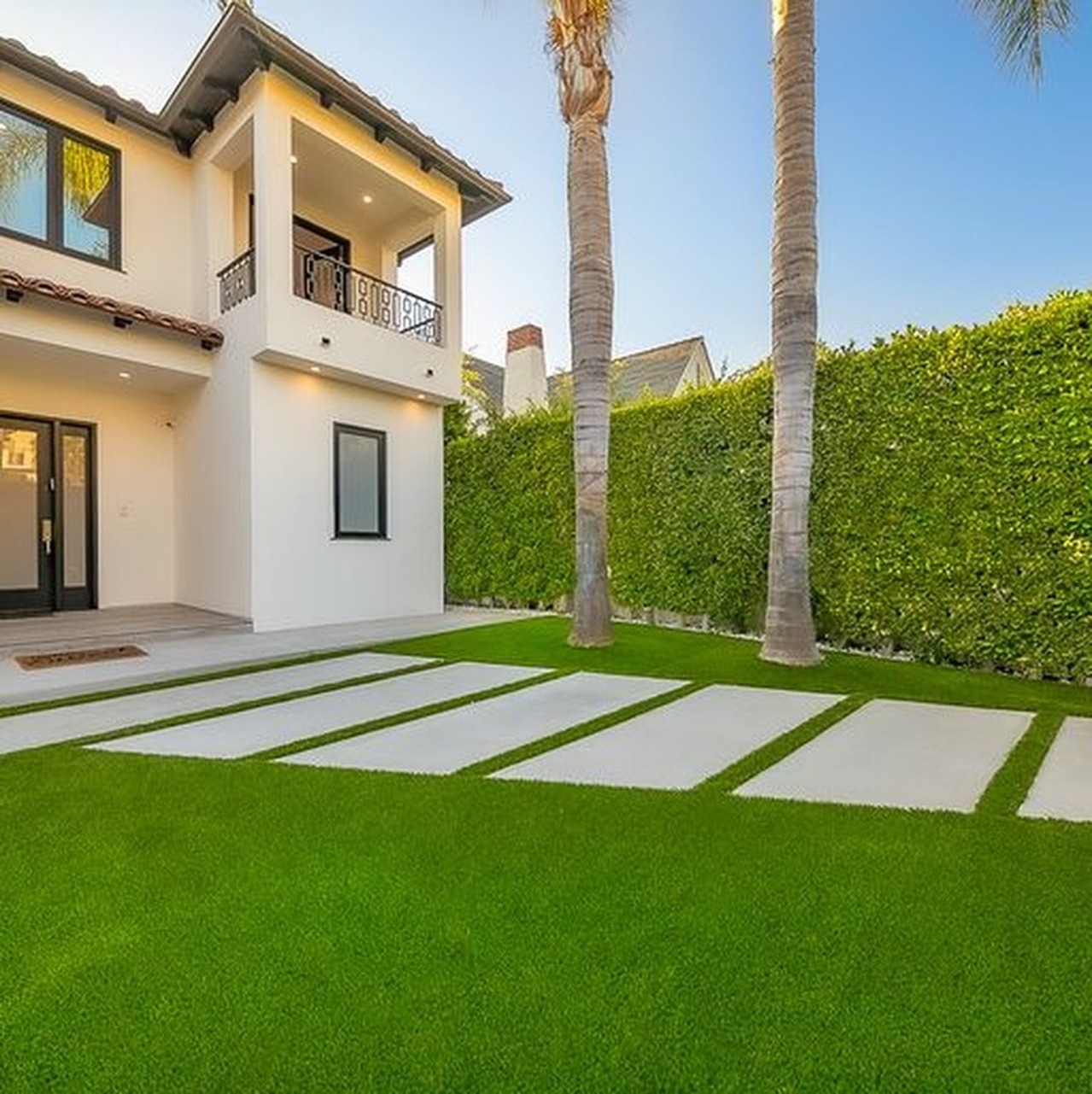 The Beverly Grove Villa | Photo 8