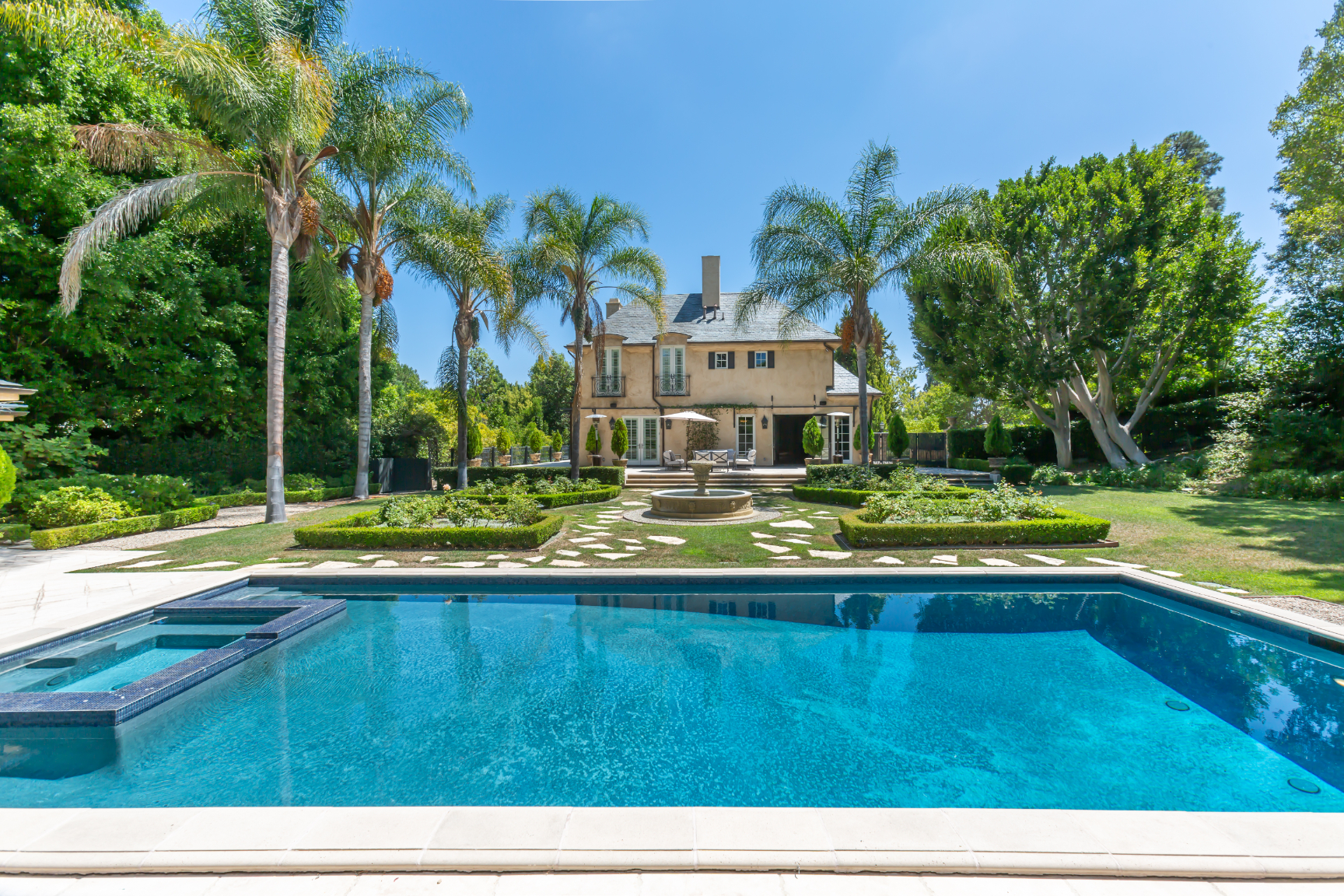 Alpine Estate