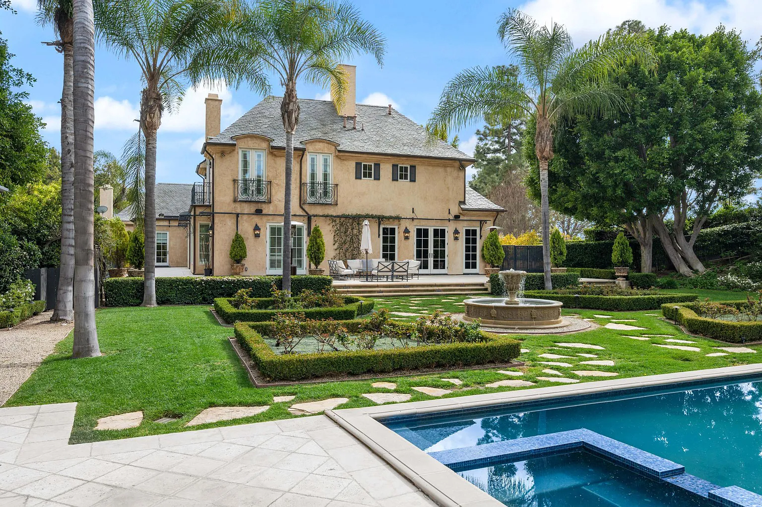 Alpine Estate