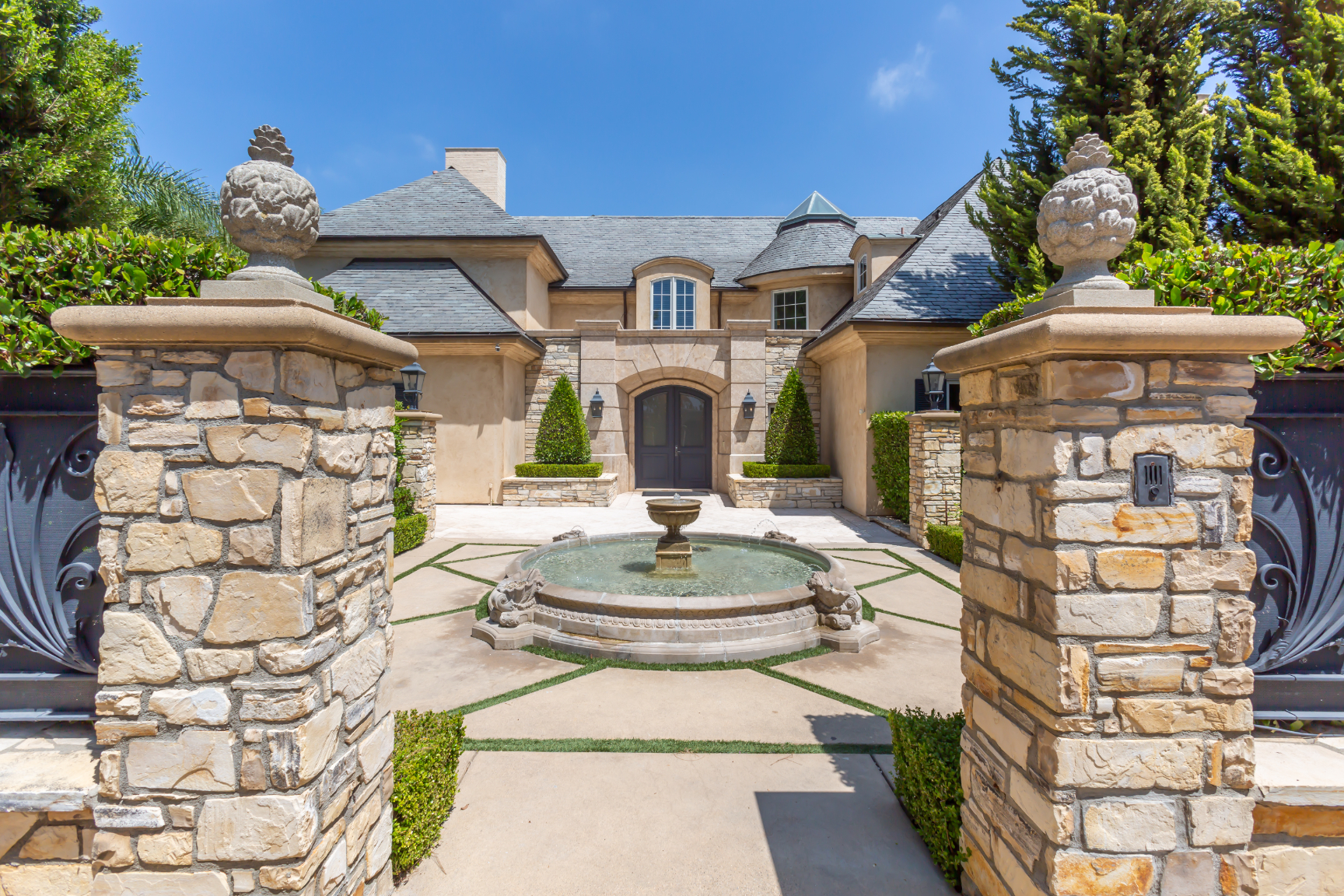 Alpine Estate