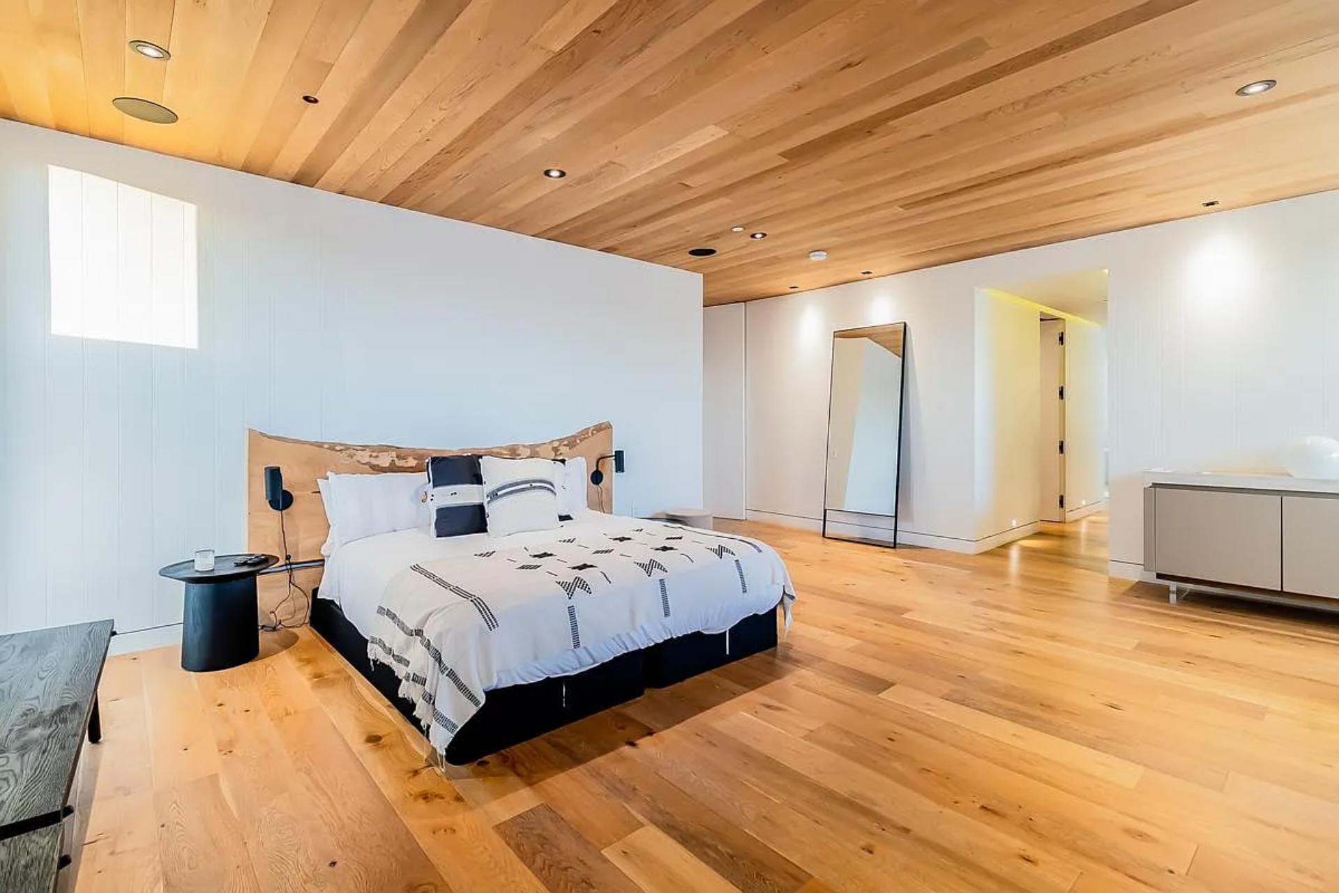 Sanborn Villa | Photo 23