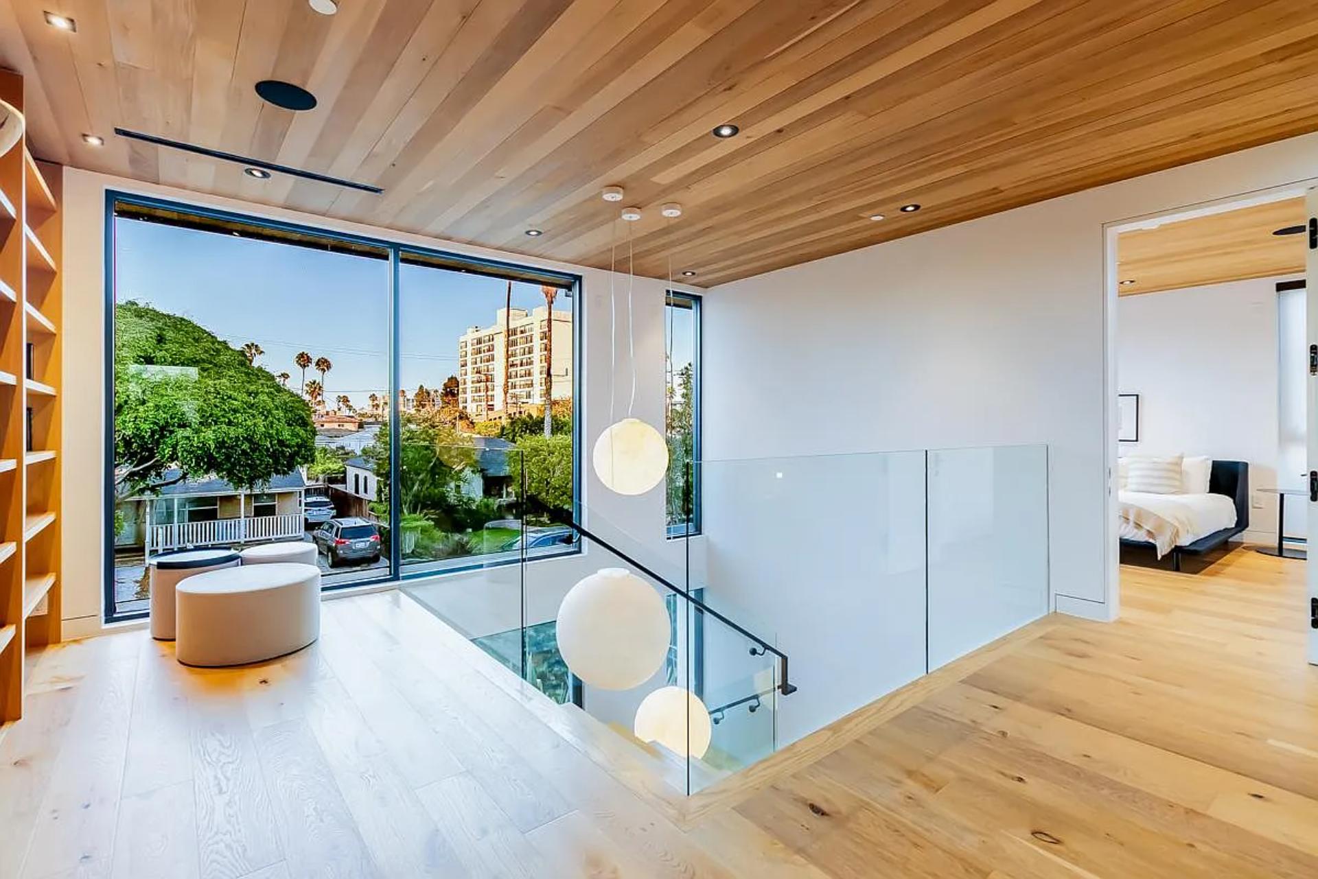 Sanborn Villa | Photo 4