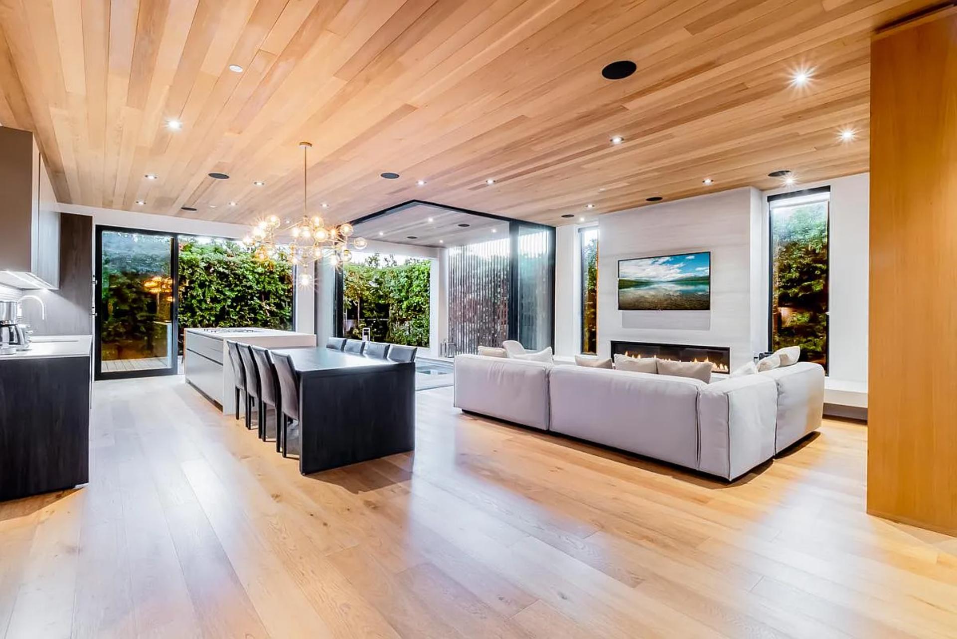 Sanborn Villa | Photo 9