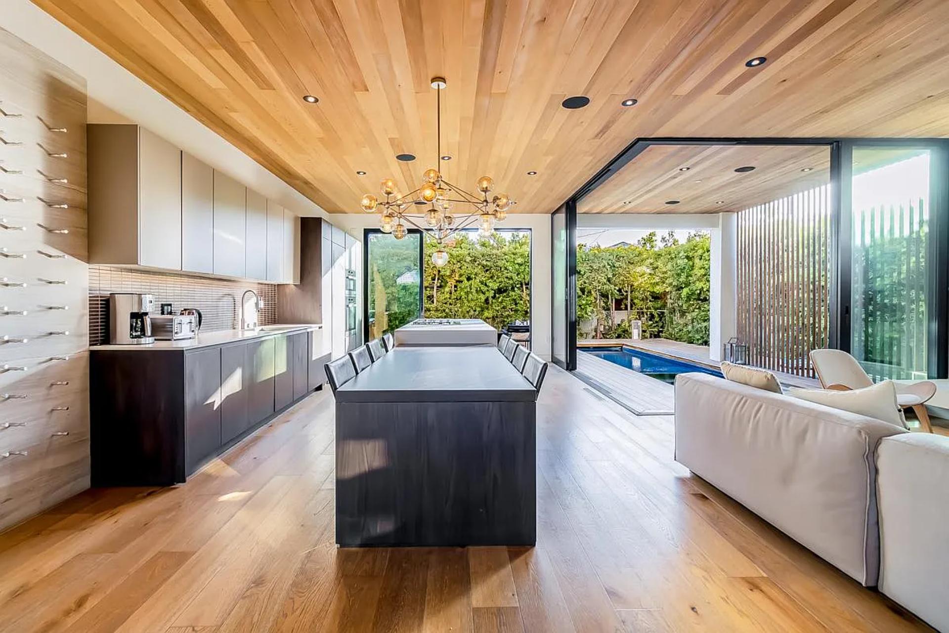 Sanborn Villa | Photo 11