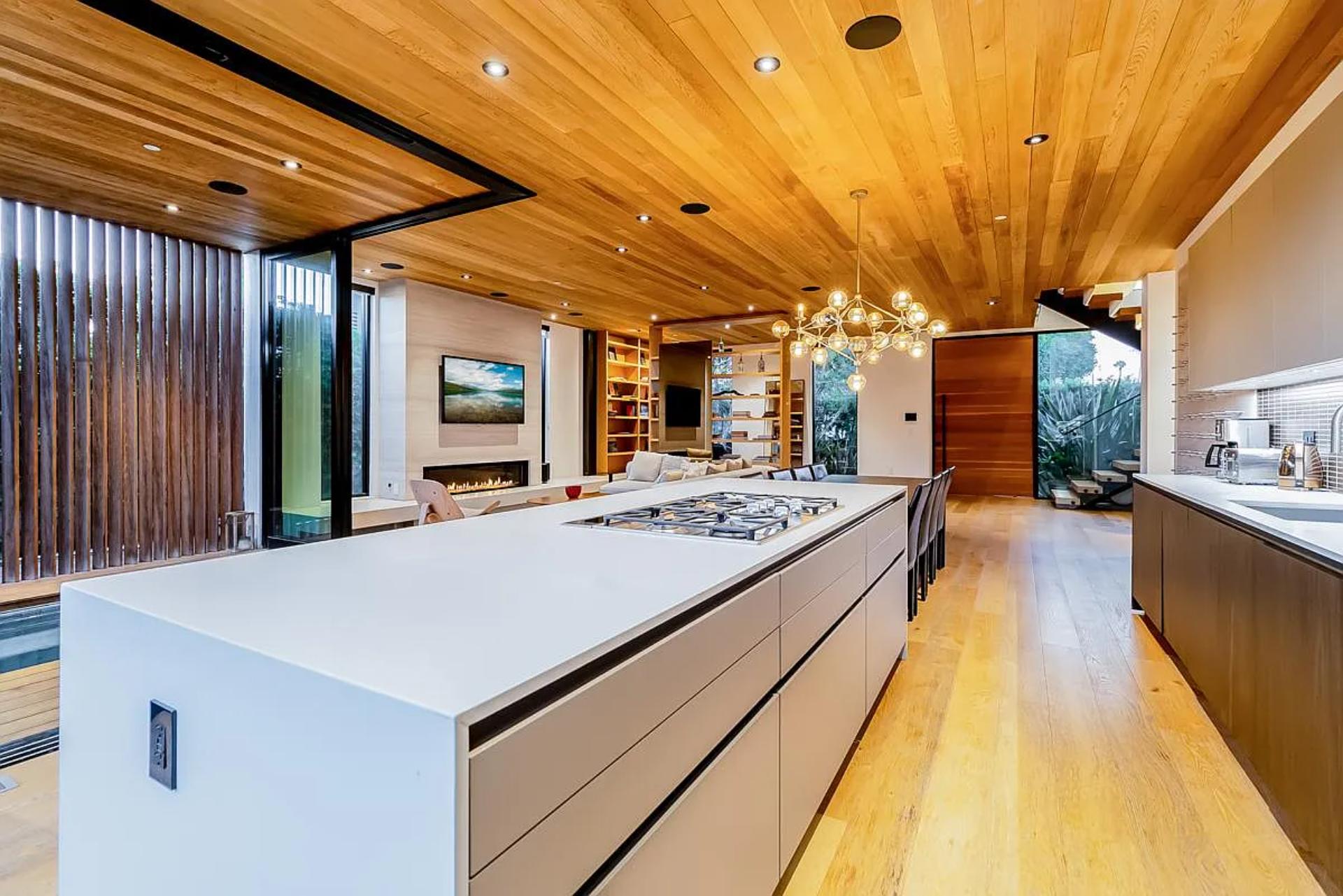 Sanborn Villa | Photo 13