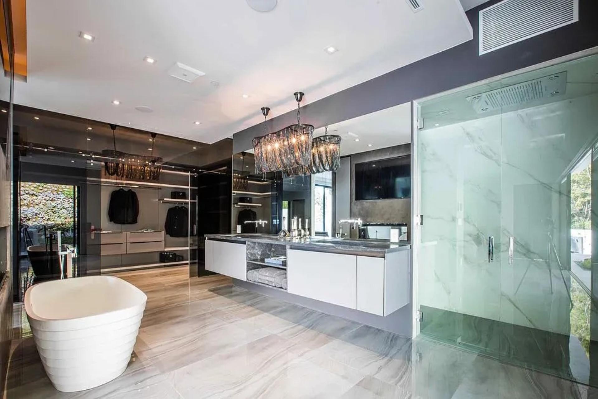 Bowmont Glass Estate | Photo 15