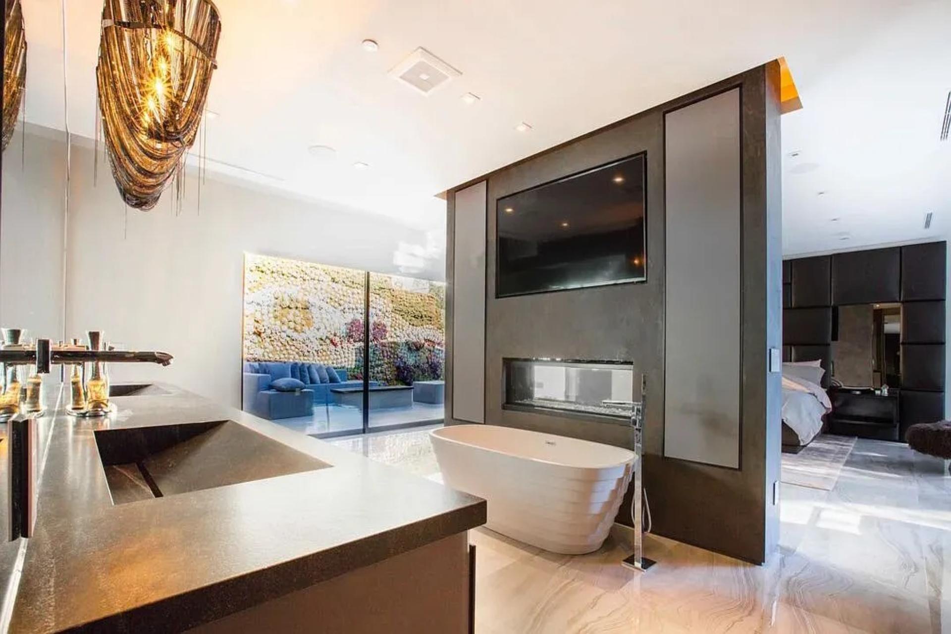 Bowmont Glass Estate | Photo 18