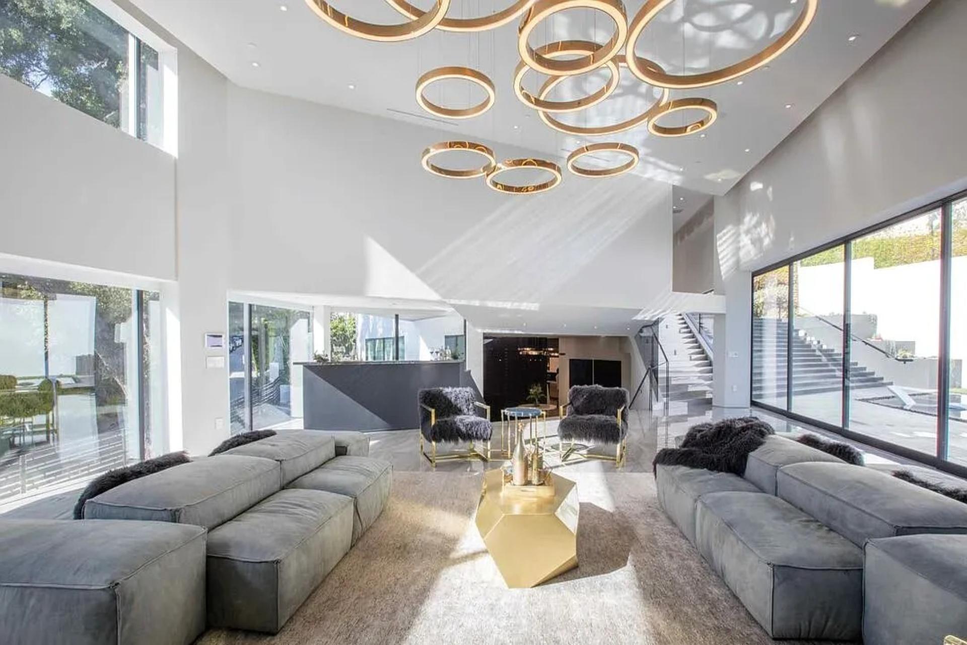 Bowmont Glass Estate | Photo 4