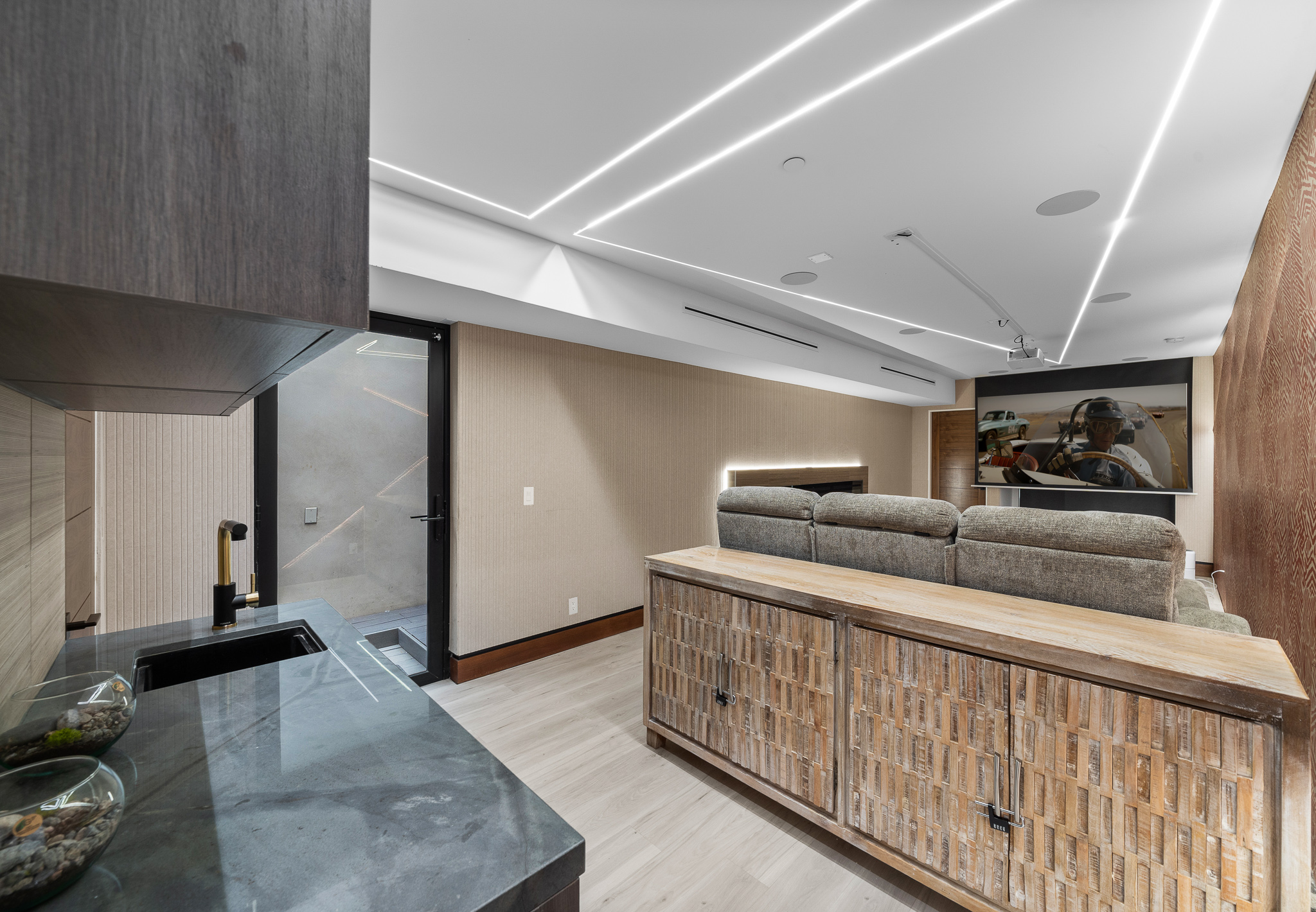 Lady Maya | Photo 73