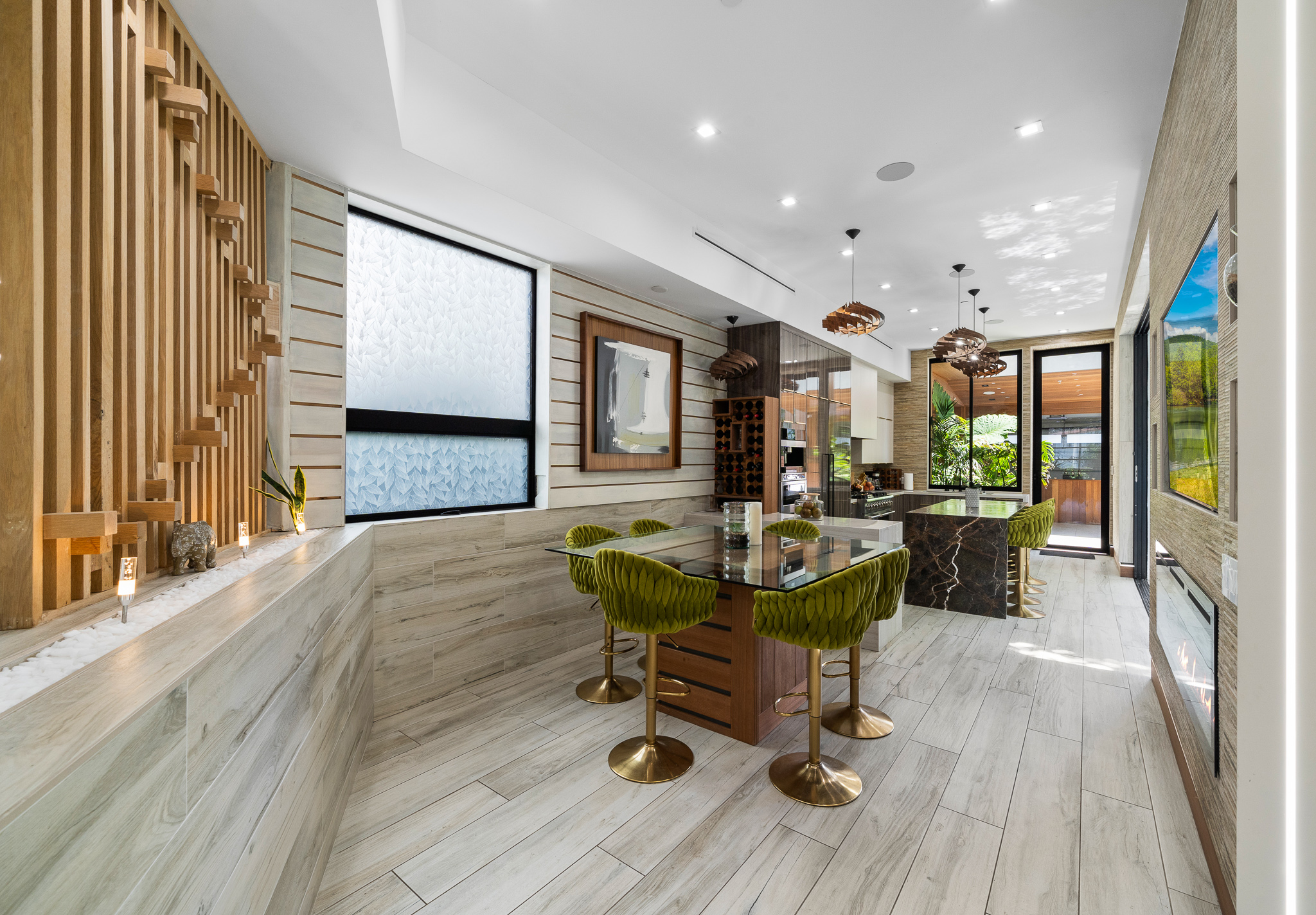 Lady Maya | Photo 49