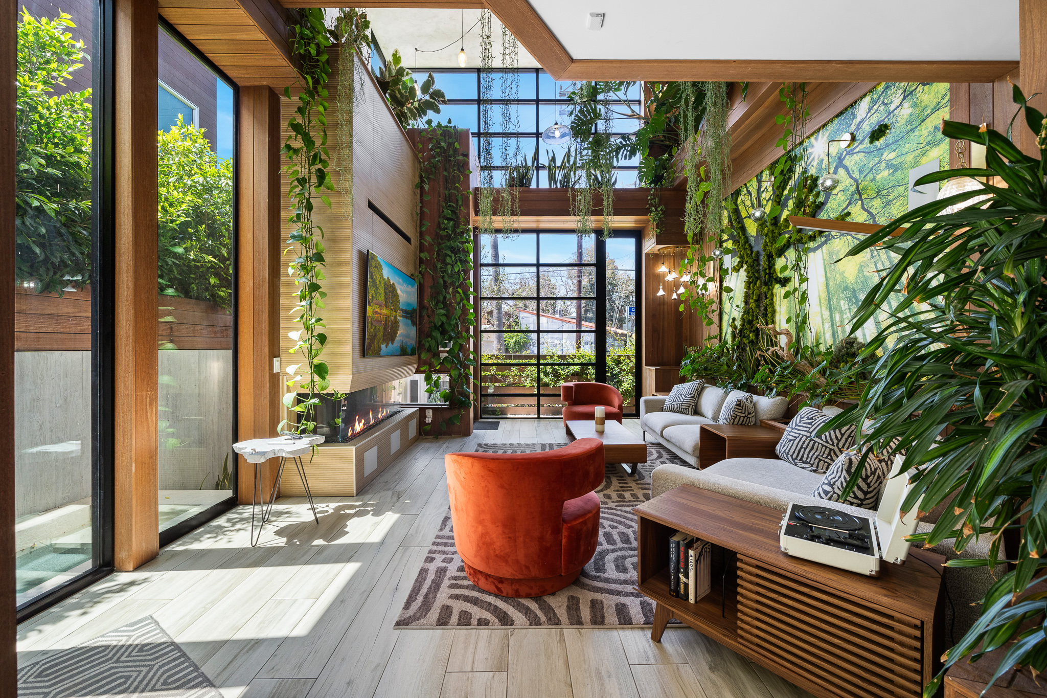 Lady Maya | Photo 36