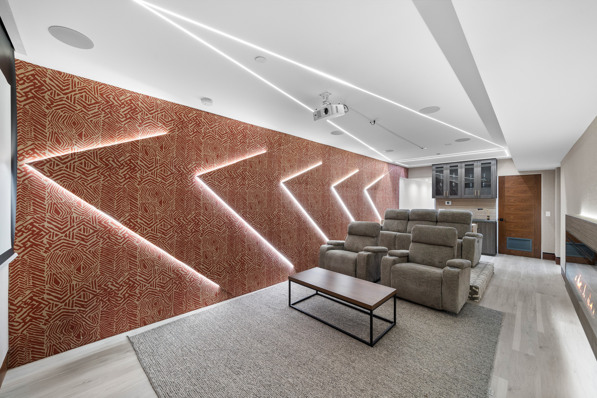 Lady Maya | Photo 71