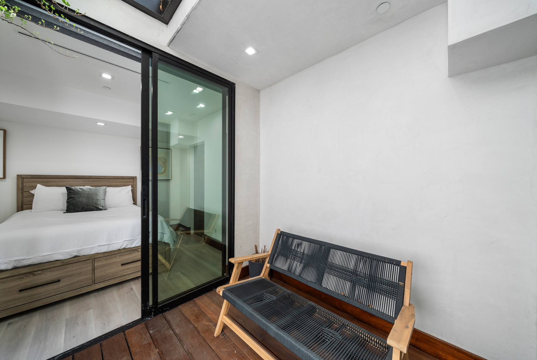 Lady Maya | Photo 77