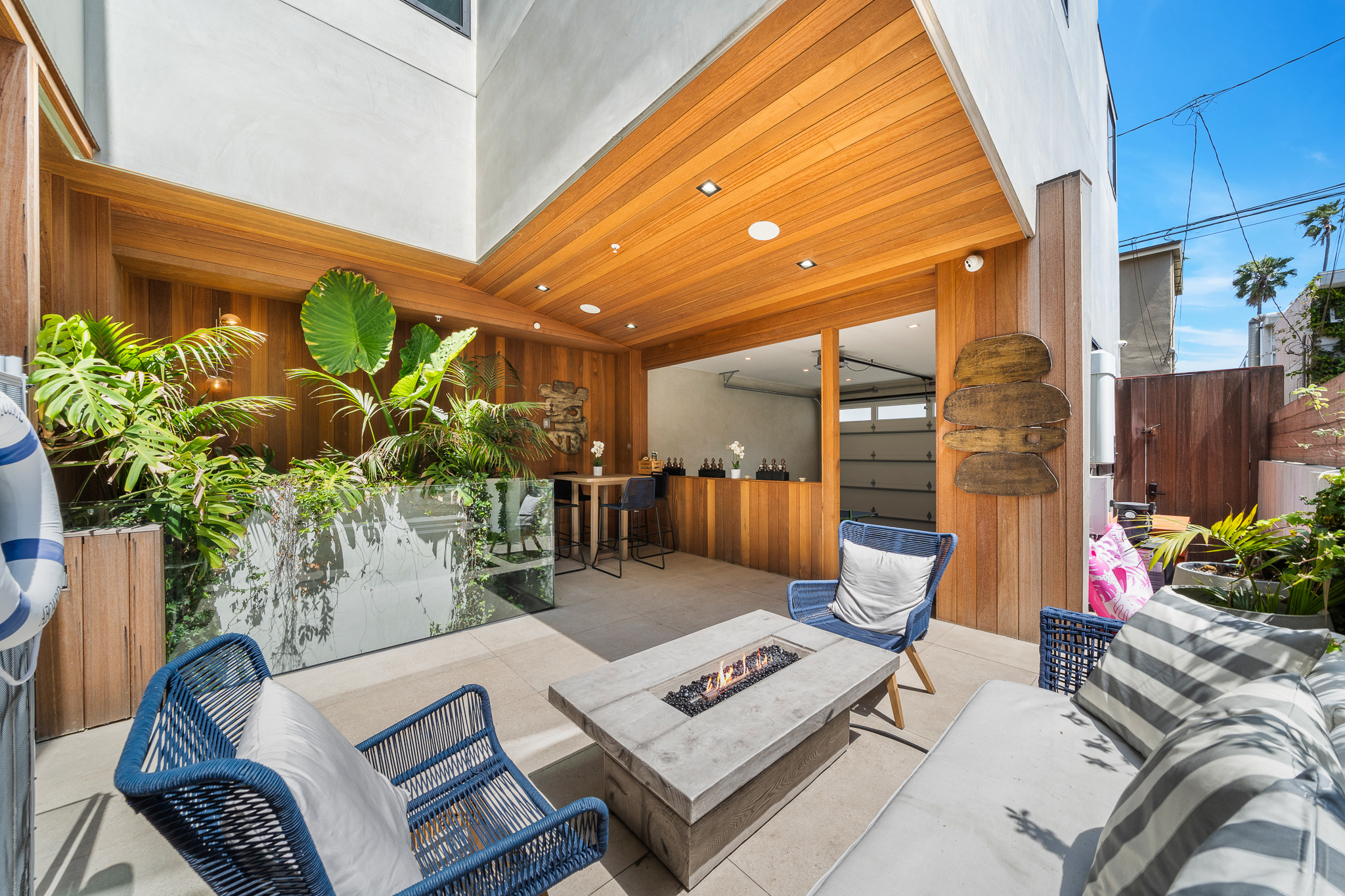 Lady Maya | Photo 79