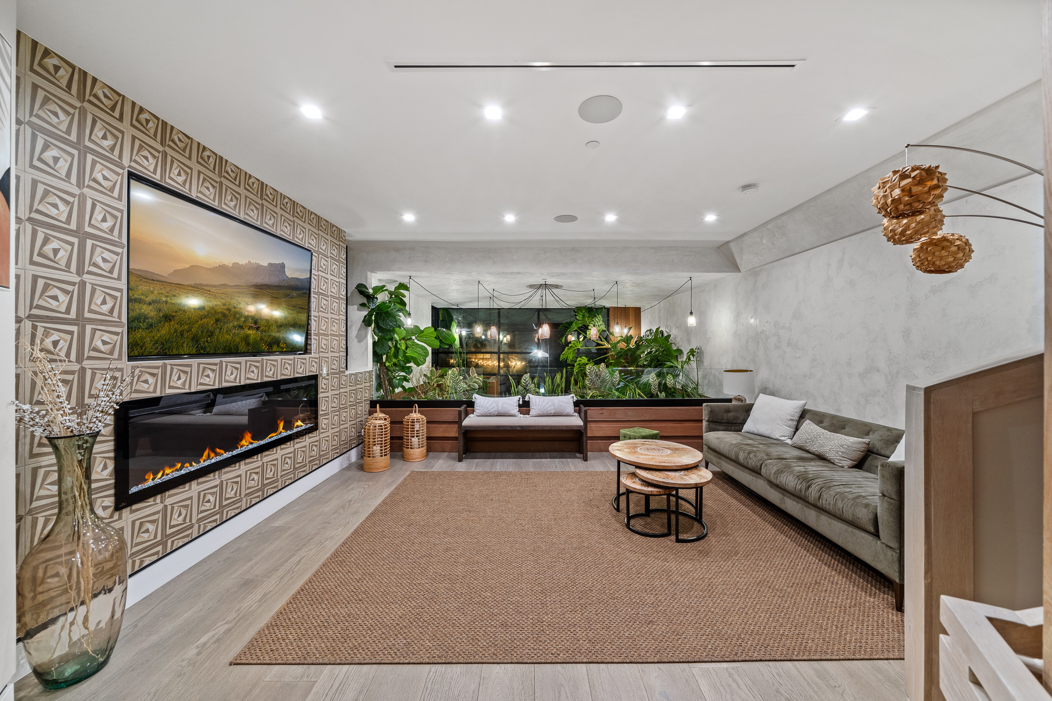 Lady Maya | Photo 52