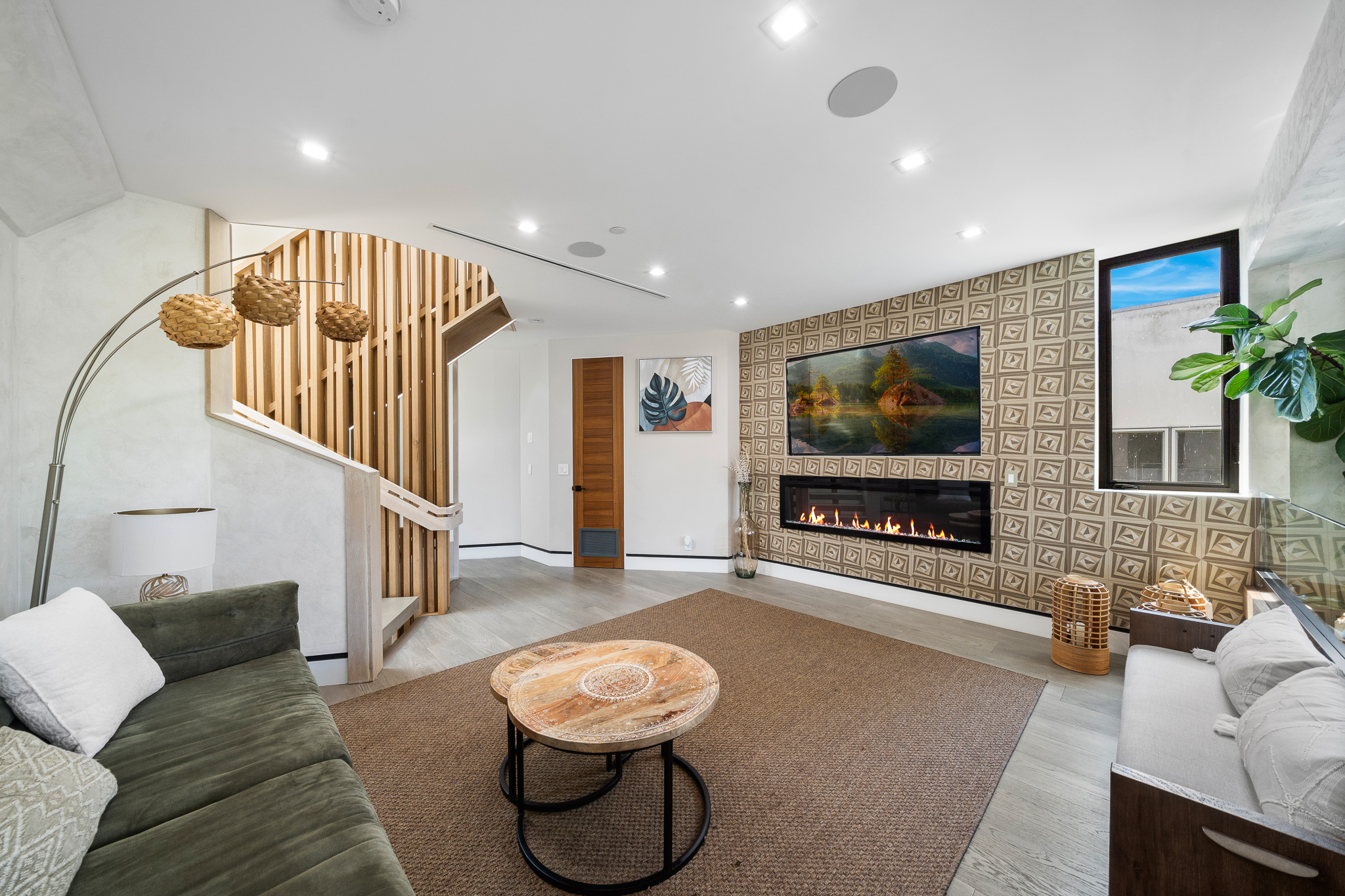 Lady Maya | Photo 53