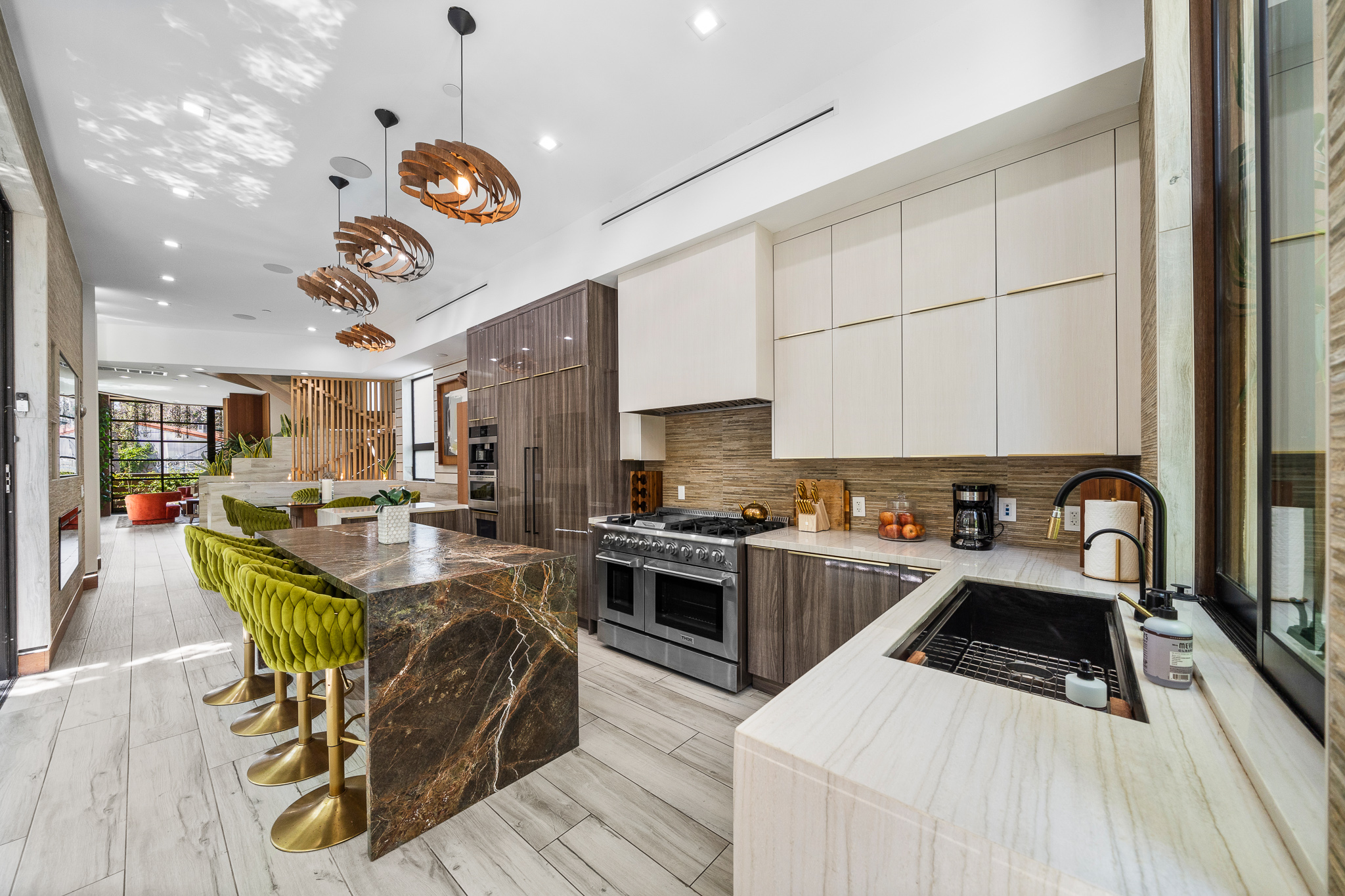 Lady Maya | Photo 50