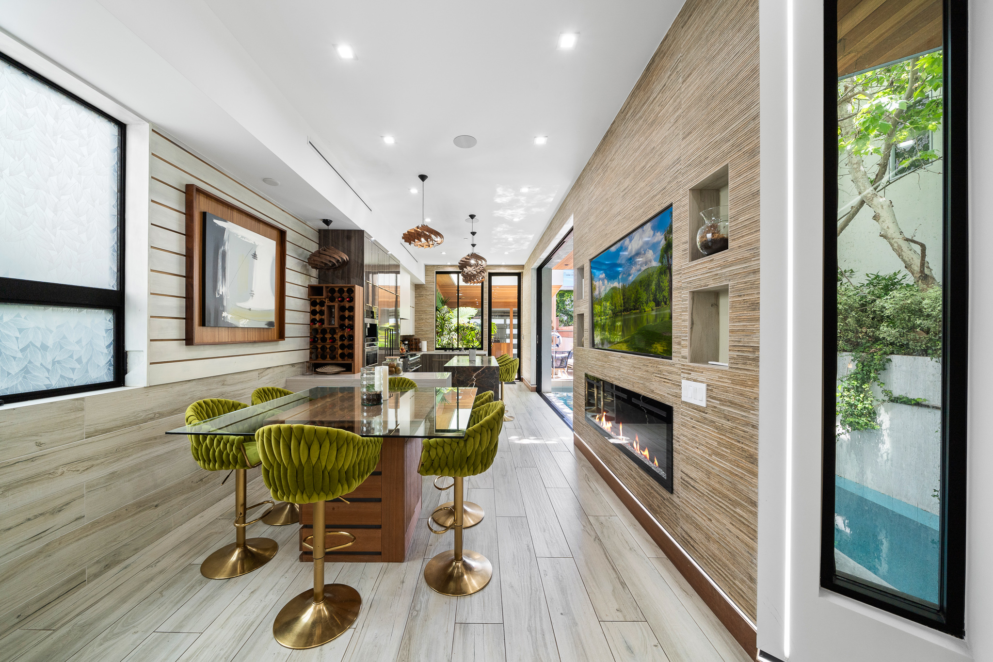 Lady Maya | Photo 42