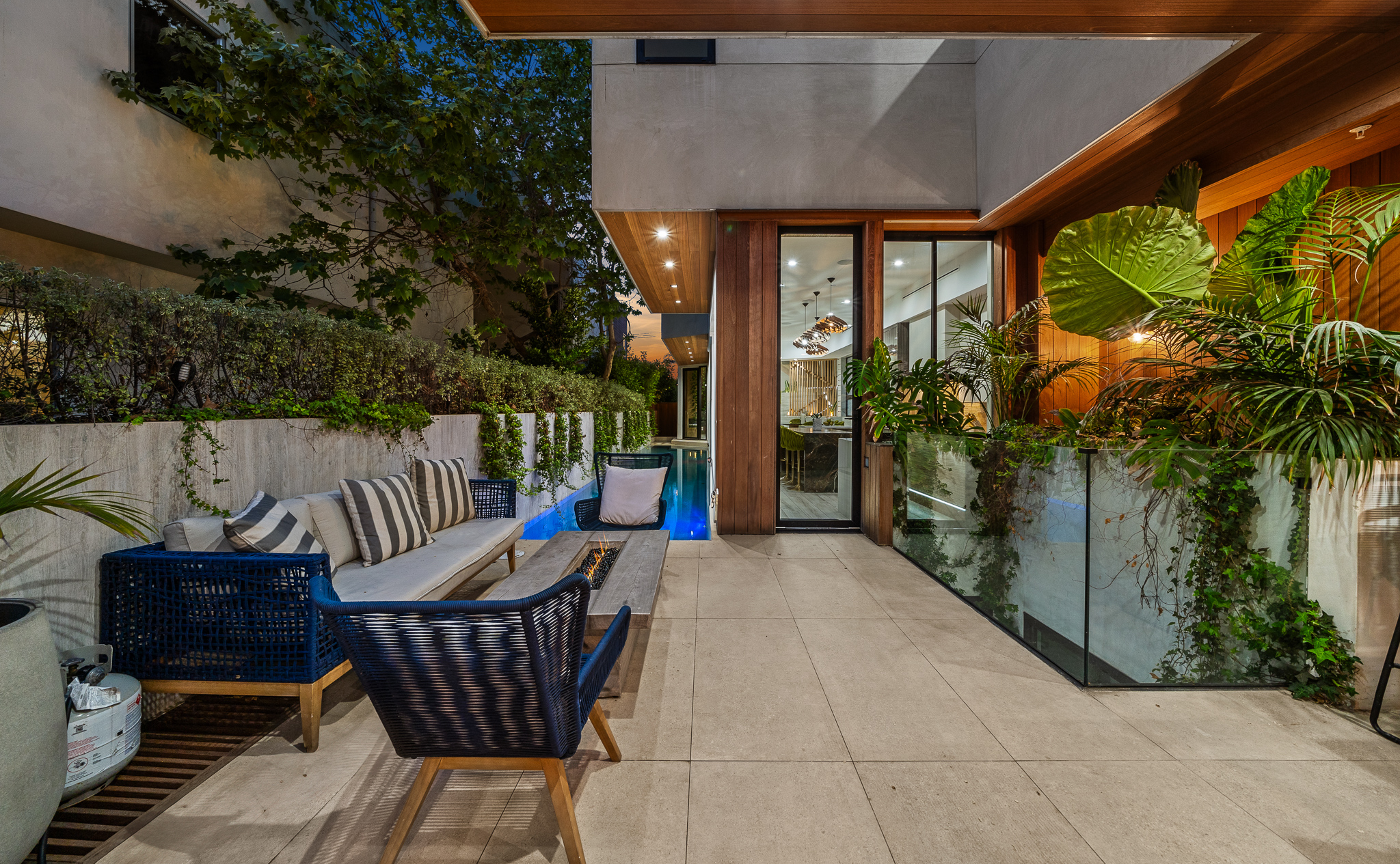 Lady Maya | Photo 21