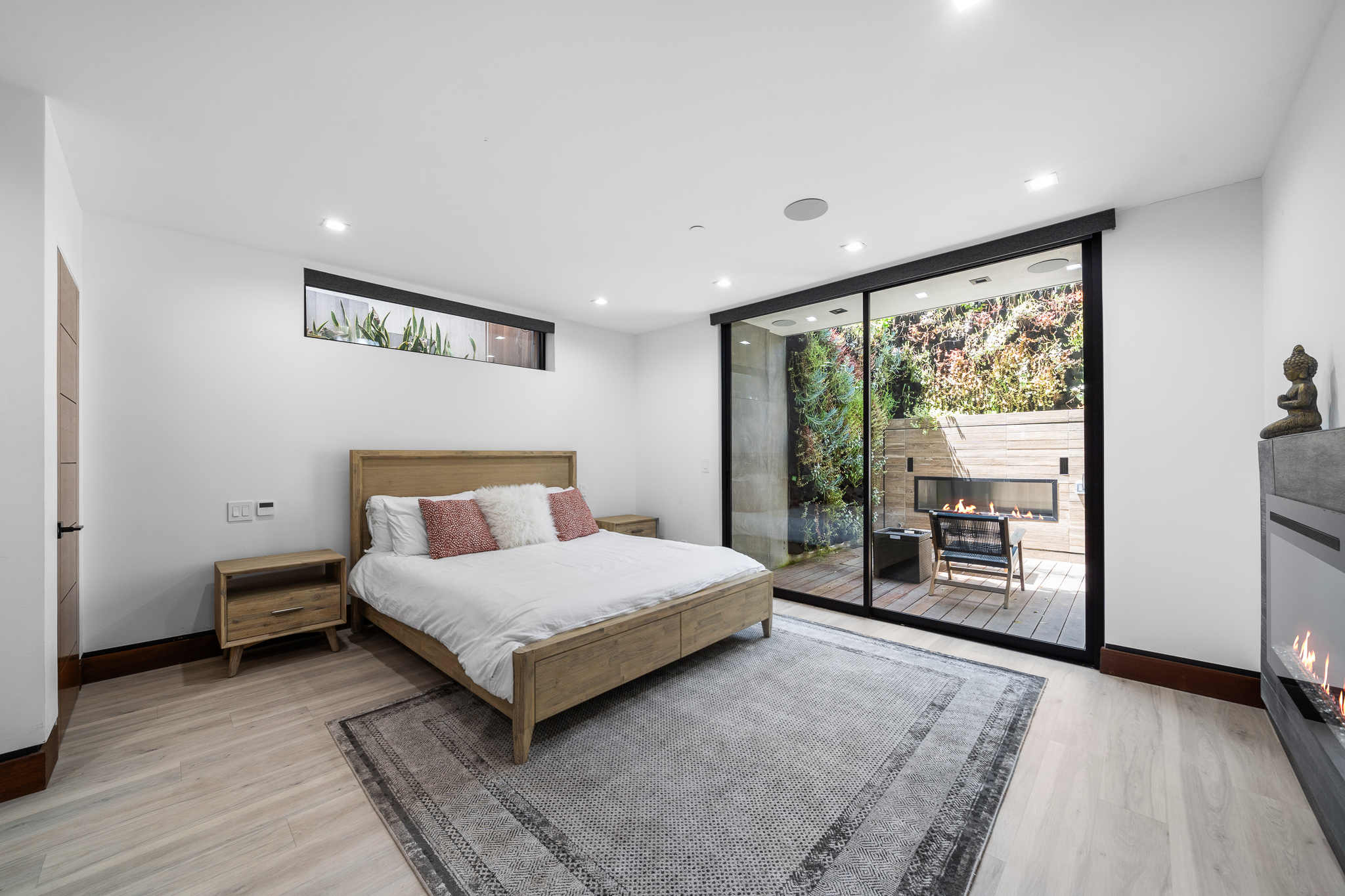 Lady Maya | Photo 66