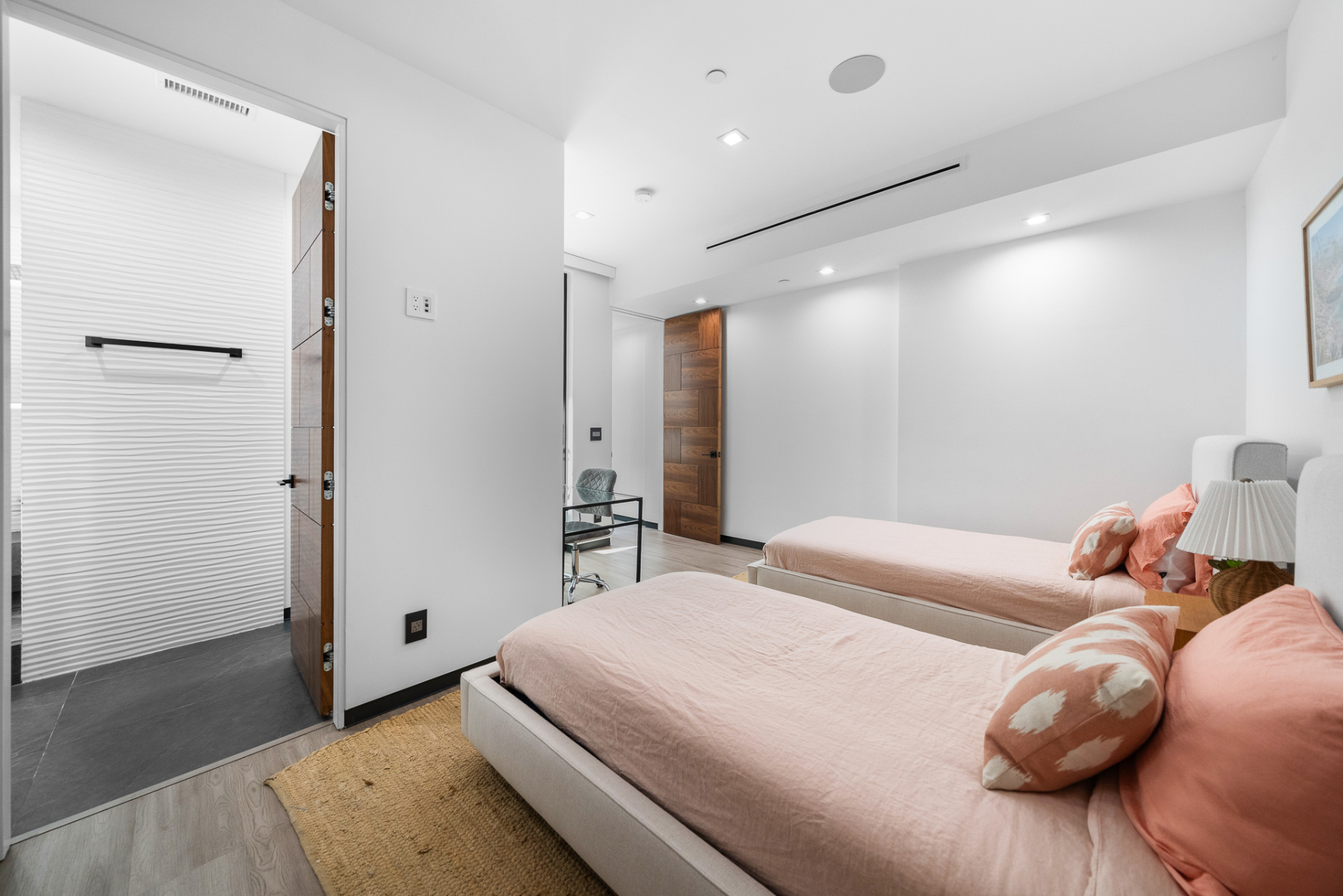 Lady Loren | Photo 58