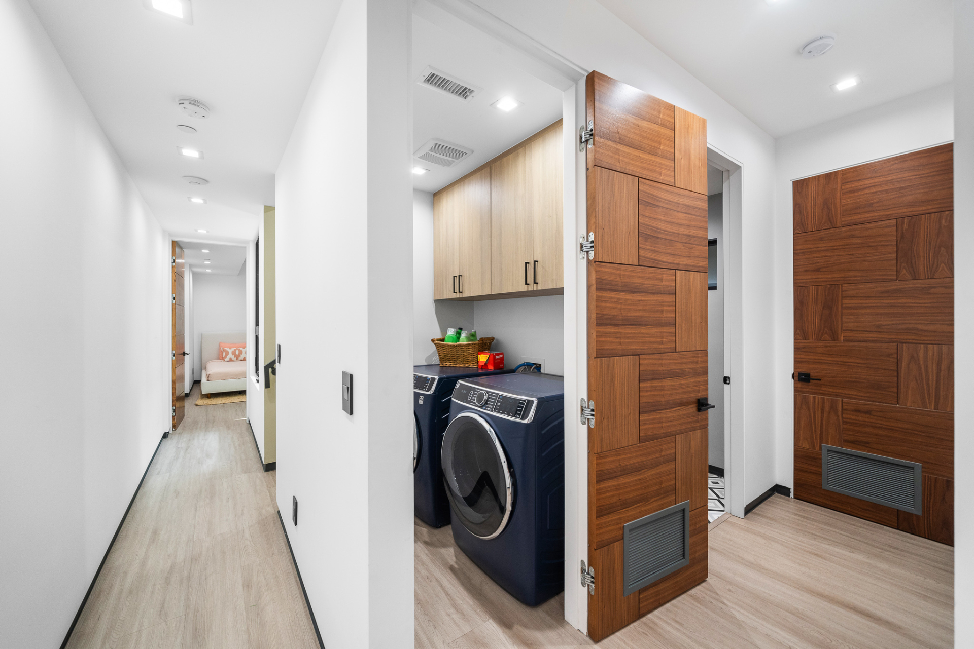 Lady Loren | Photo 55