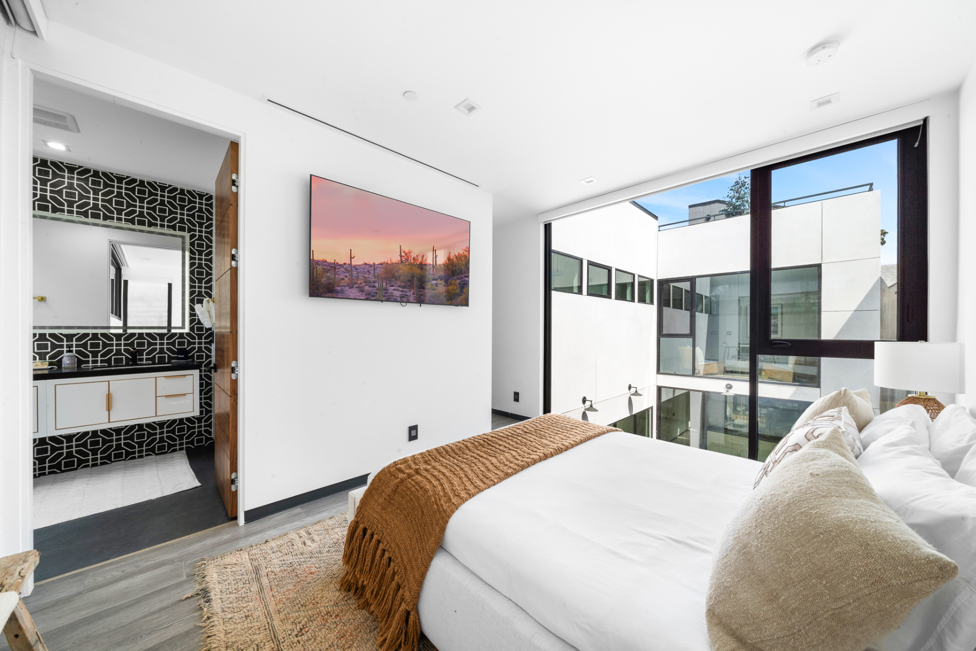 Lady Loren | Photo 53