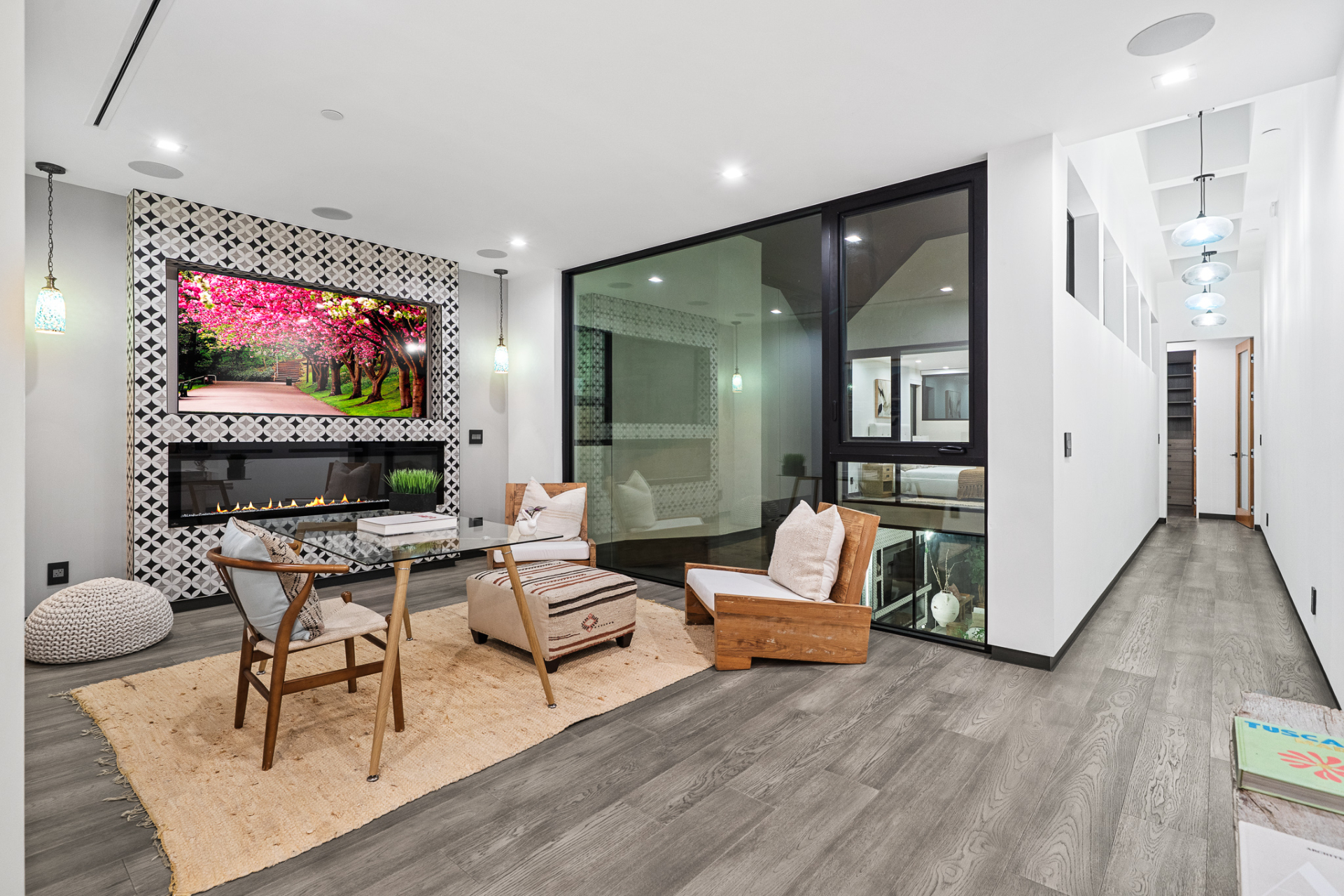 Lady Loren | Photo 13