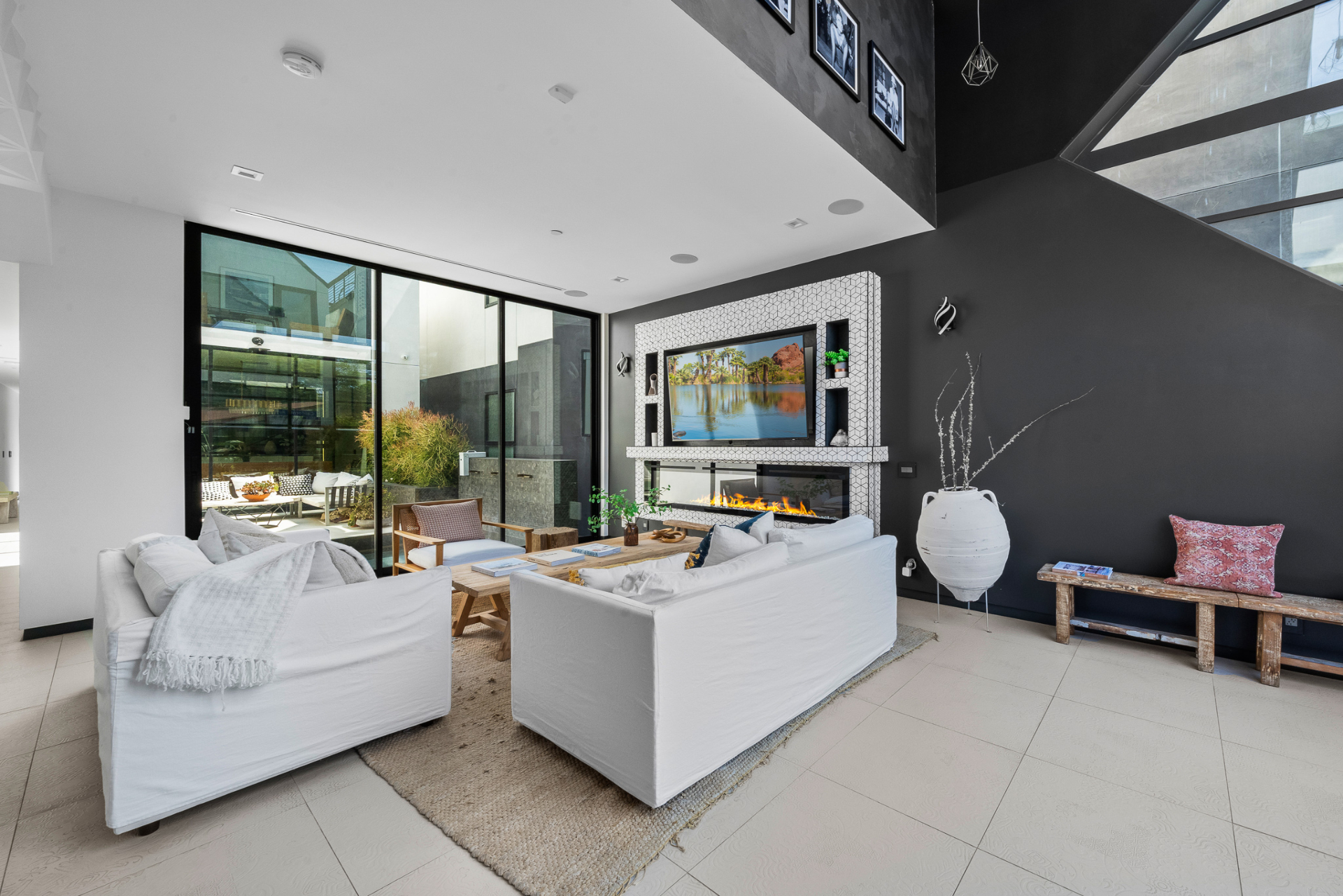 Lady Loren | Photo 24