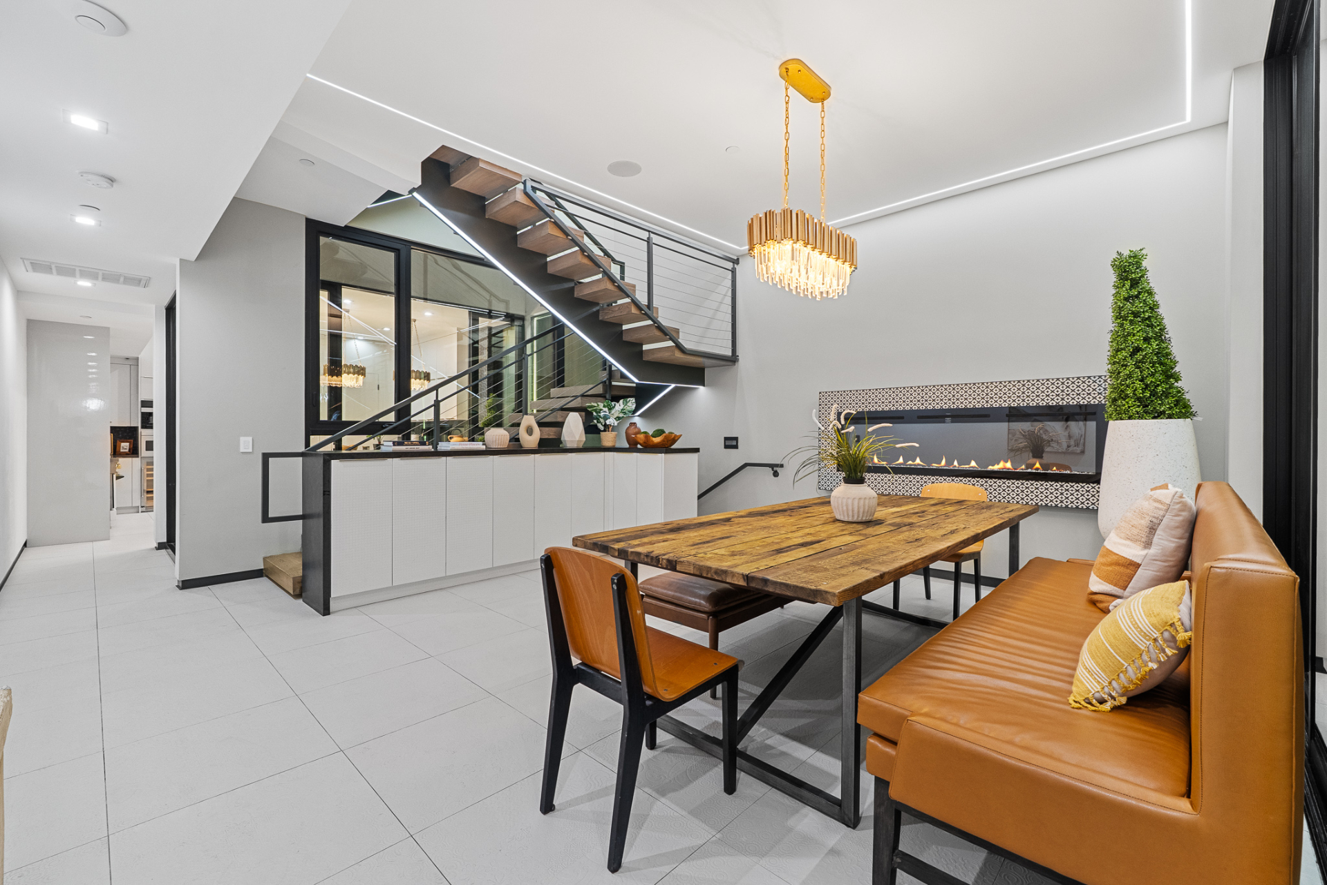 Lady Loren | Photo 6