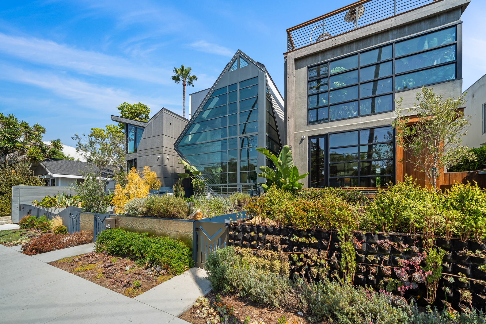 Lady Loren | Photo 81