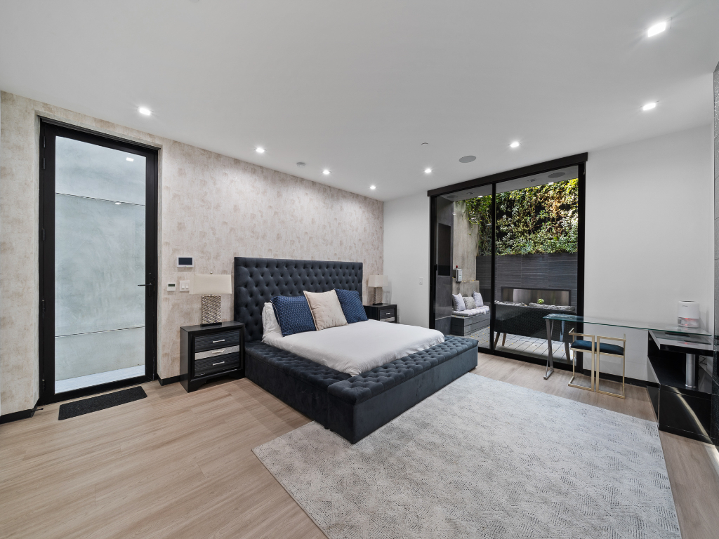 Lady Lucia | Photo 75