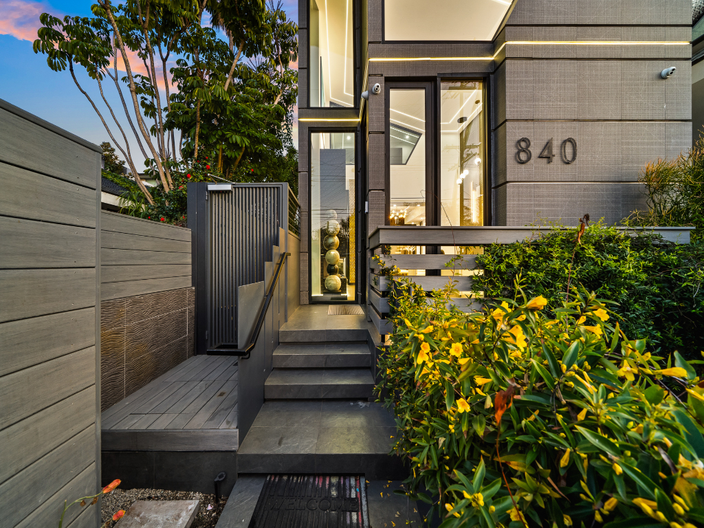 Lady Lucia | Photo 95