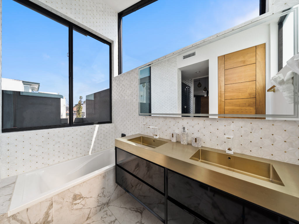 Lady Lucia | Photo 60