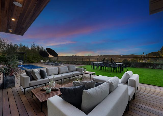 Skyline Luxury Haven 3