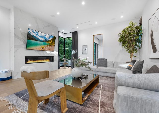 Featured Property Oak Villa