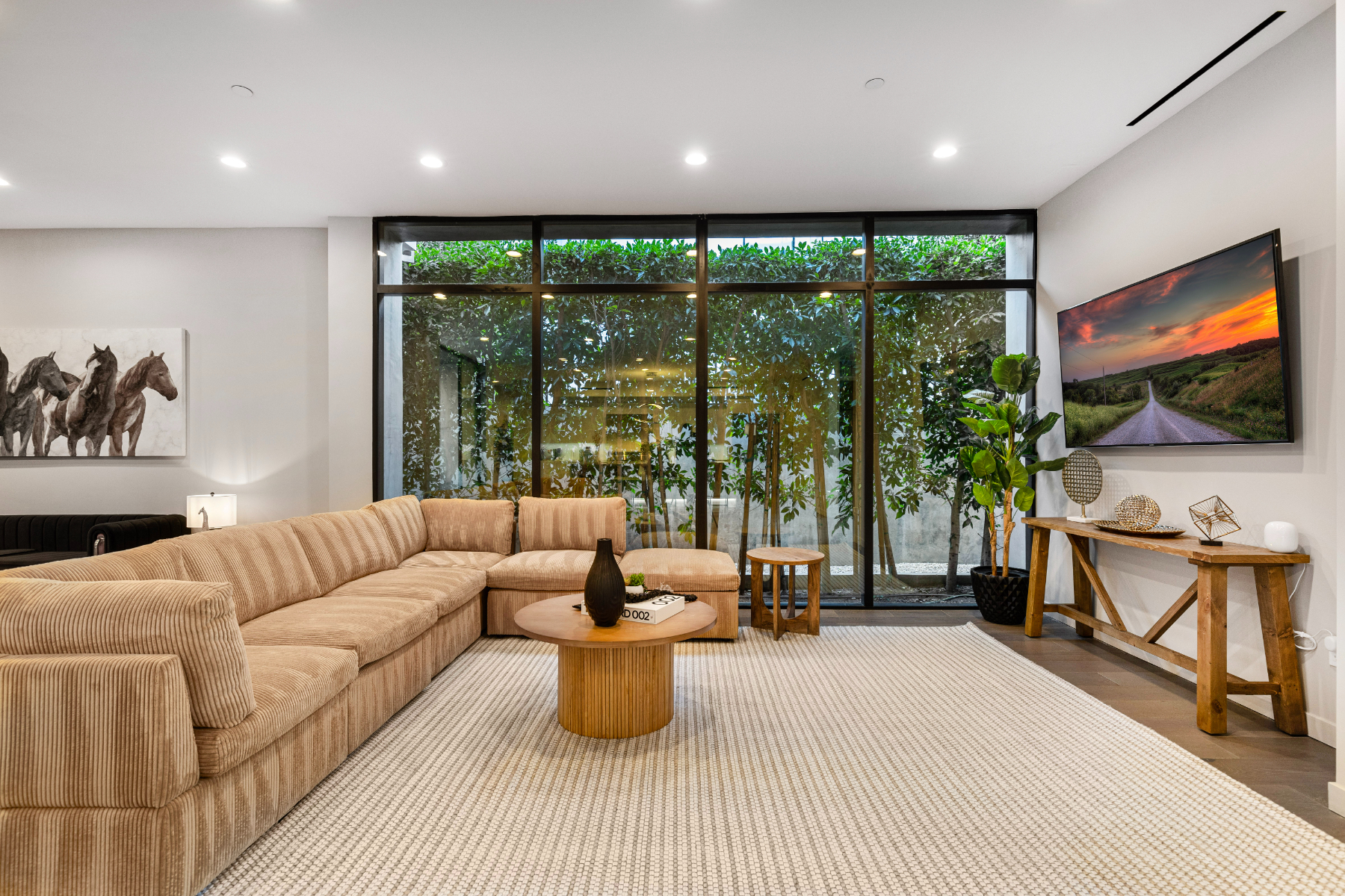 Coldwater Canyon - Luxe (Offline) | Photo 38