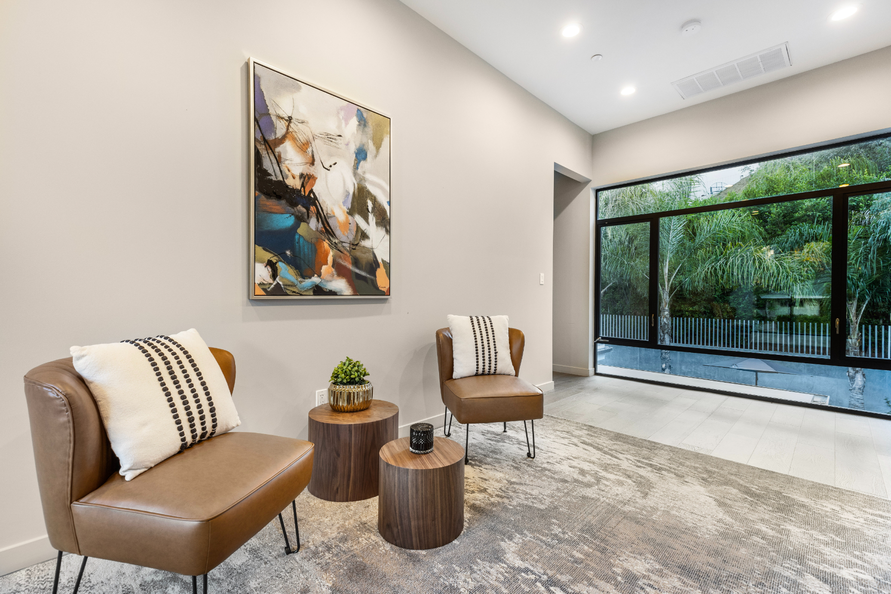 Coldwater Canyon - Luxe (Offline) | Photo 25