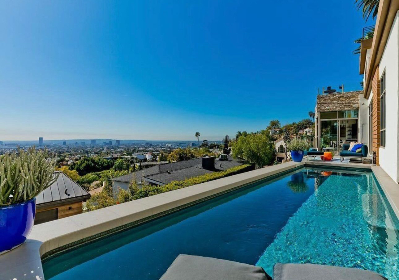 Woodshill Villa | Photo 3