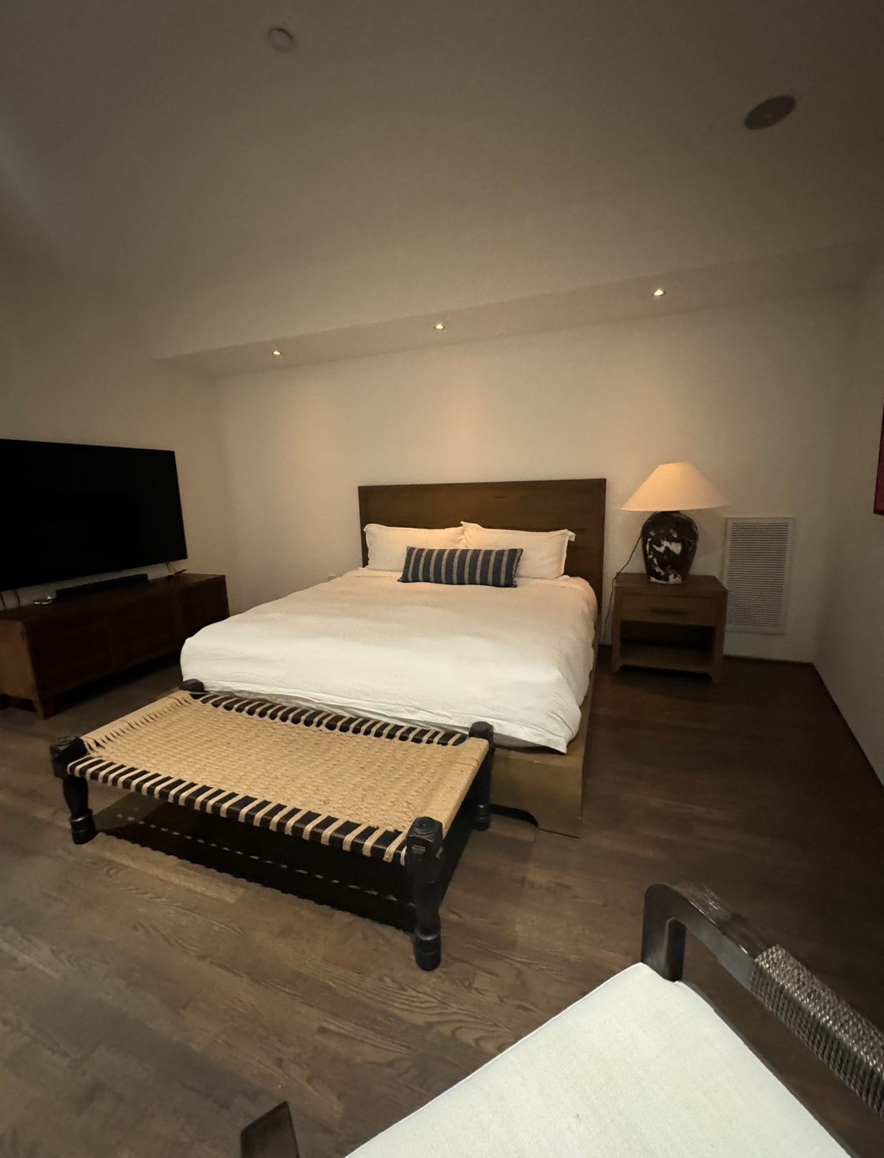 Woodshill Villa | Photo 17