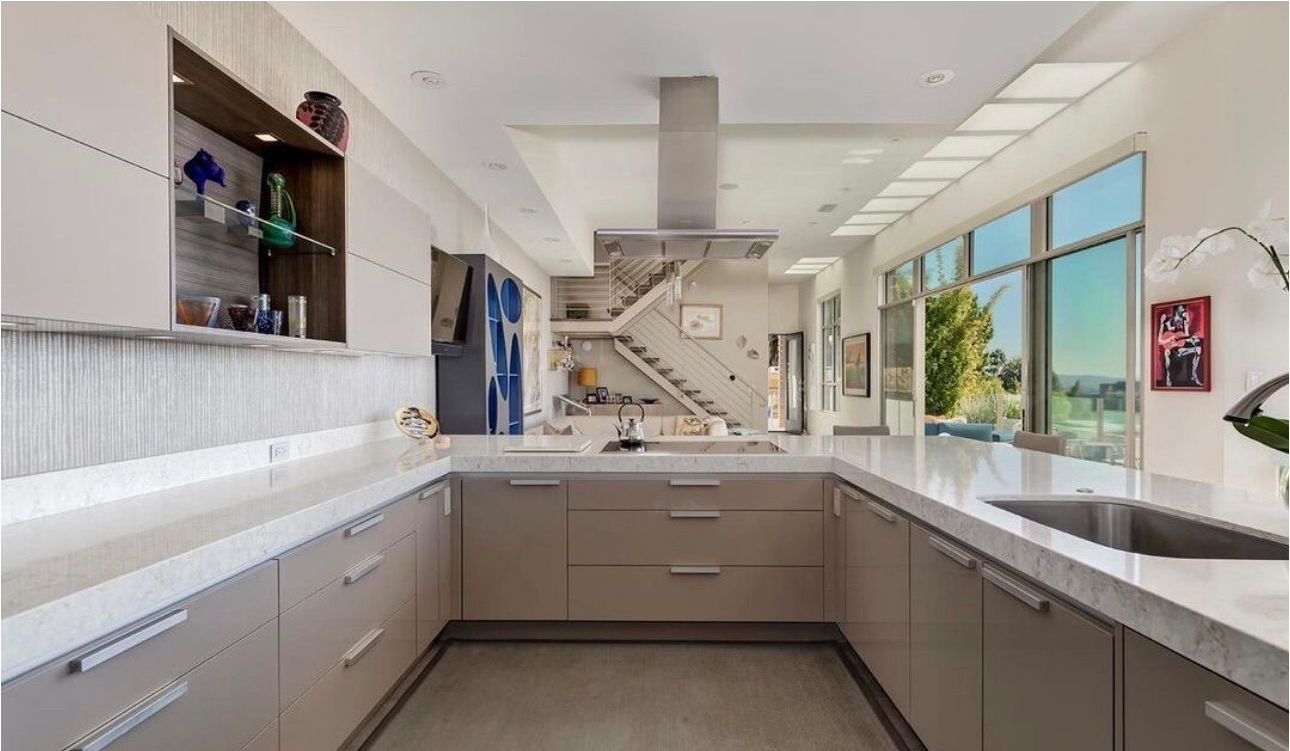 Woodshill Villa | Photo 6