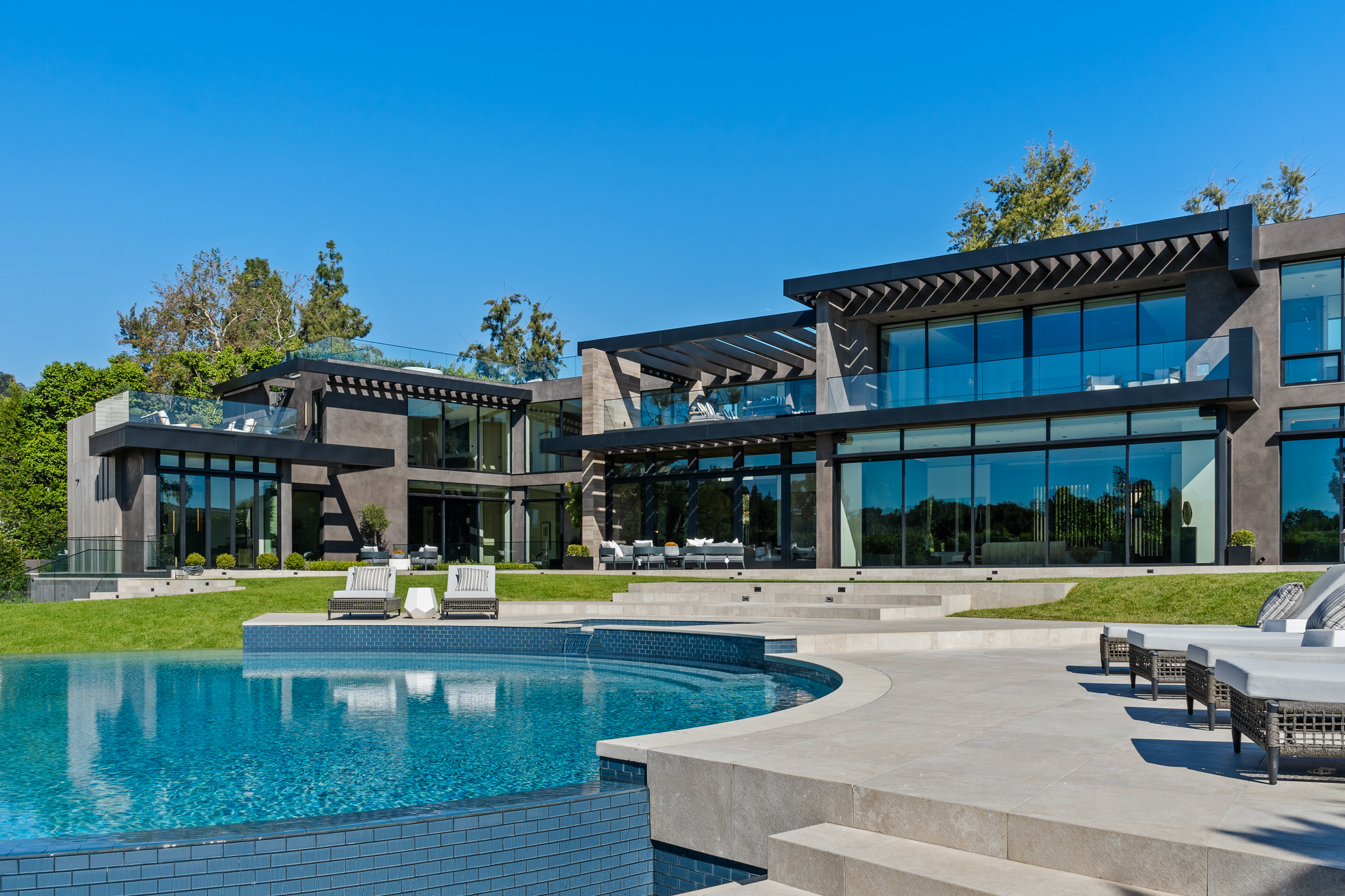 Forza Modern | Photo 2