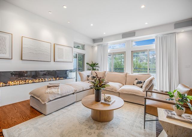 Franklin Mediterranean Villa 4