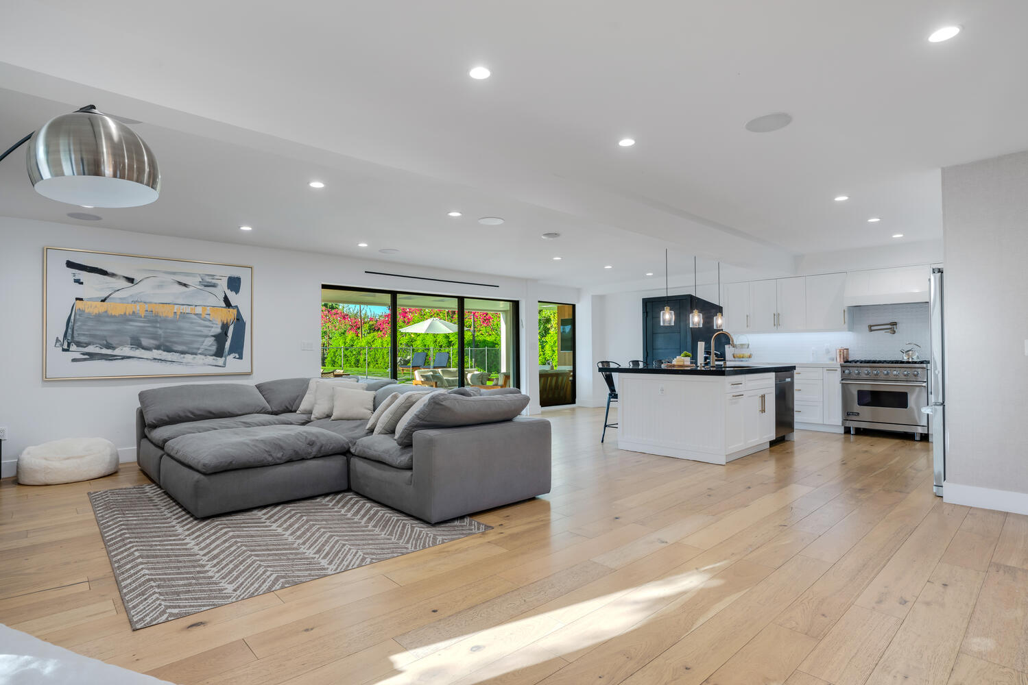 Erwin Modern | Photo 8